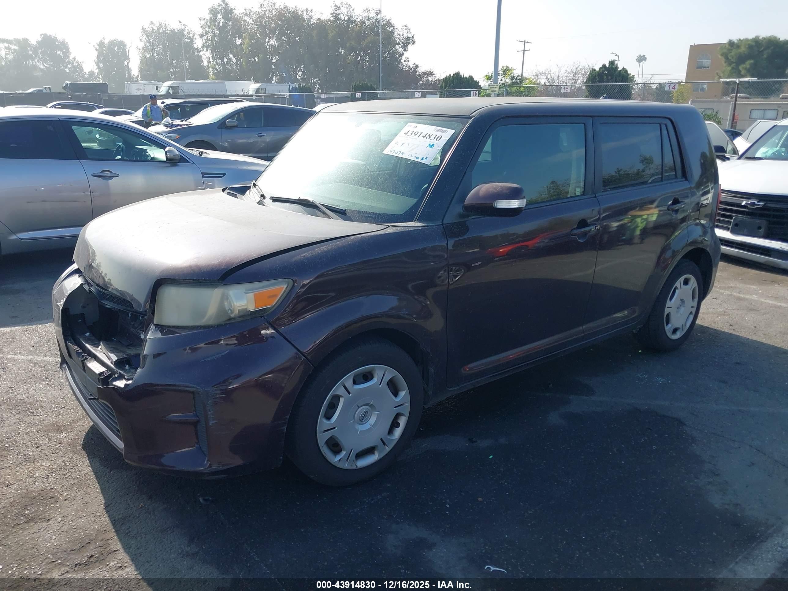 SCION XB image 2
