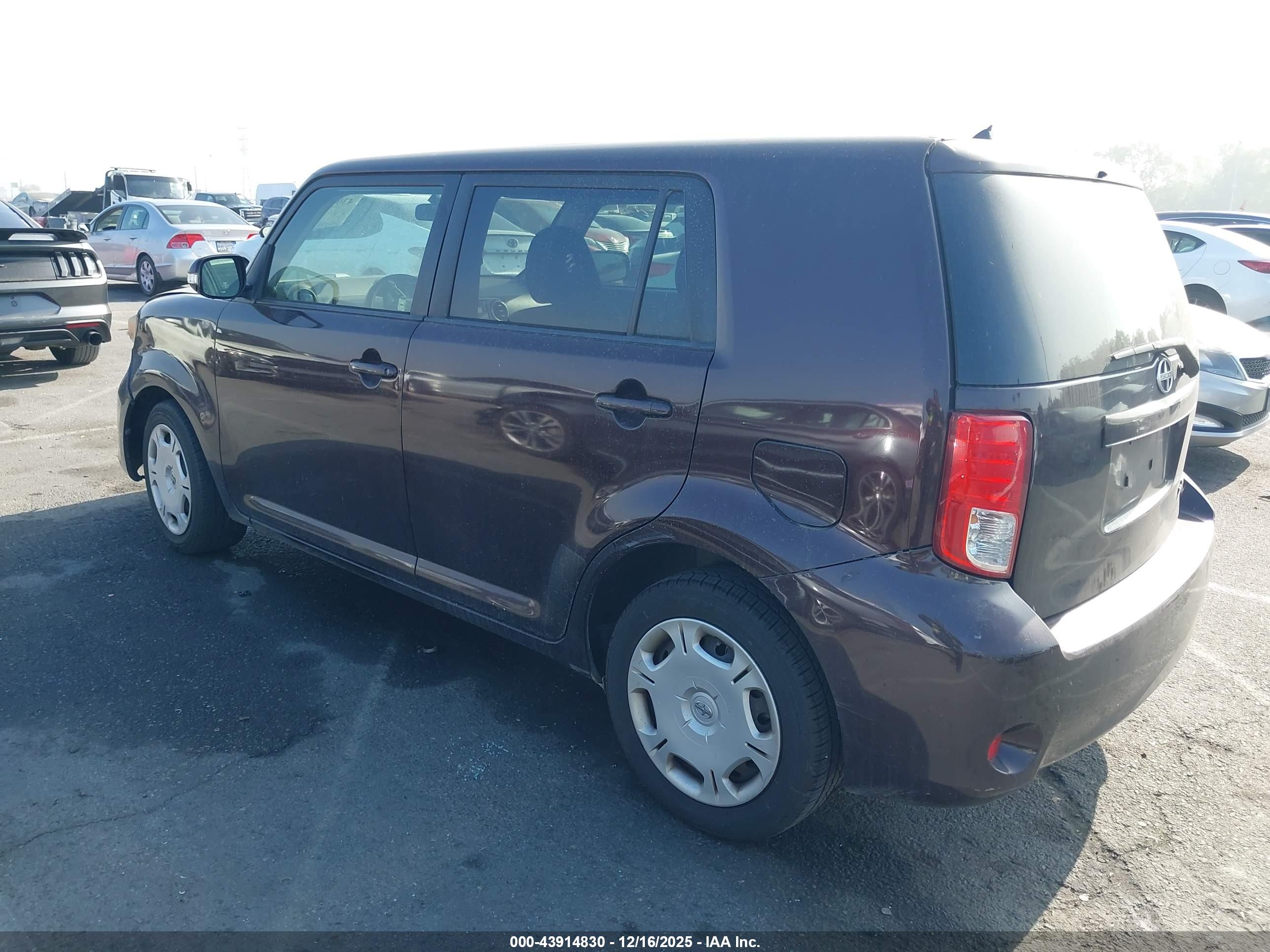 SCION XB image 3