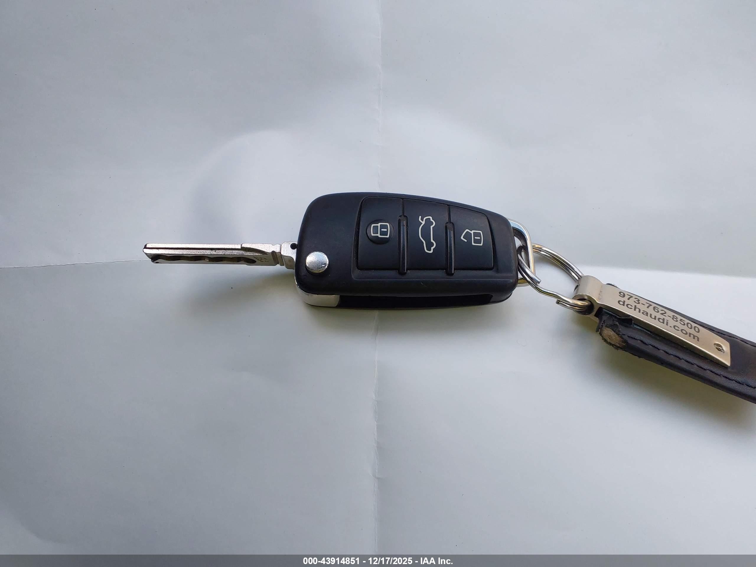 AUDI A6 image 11