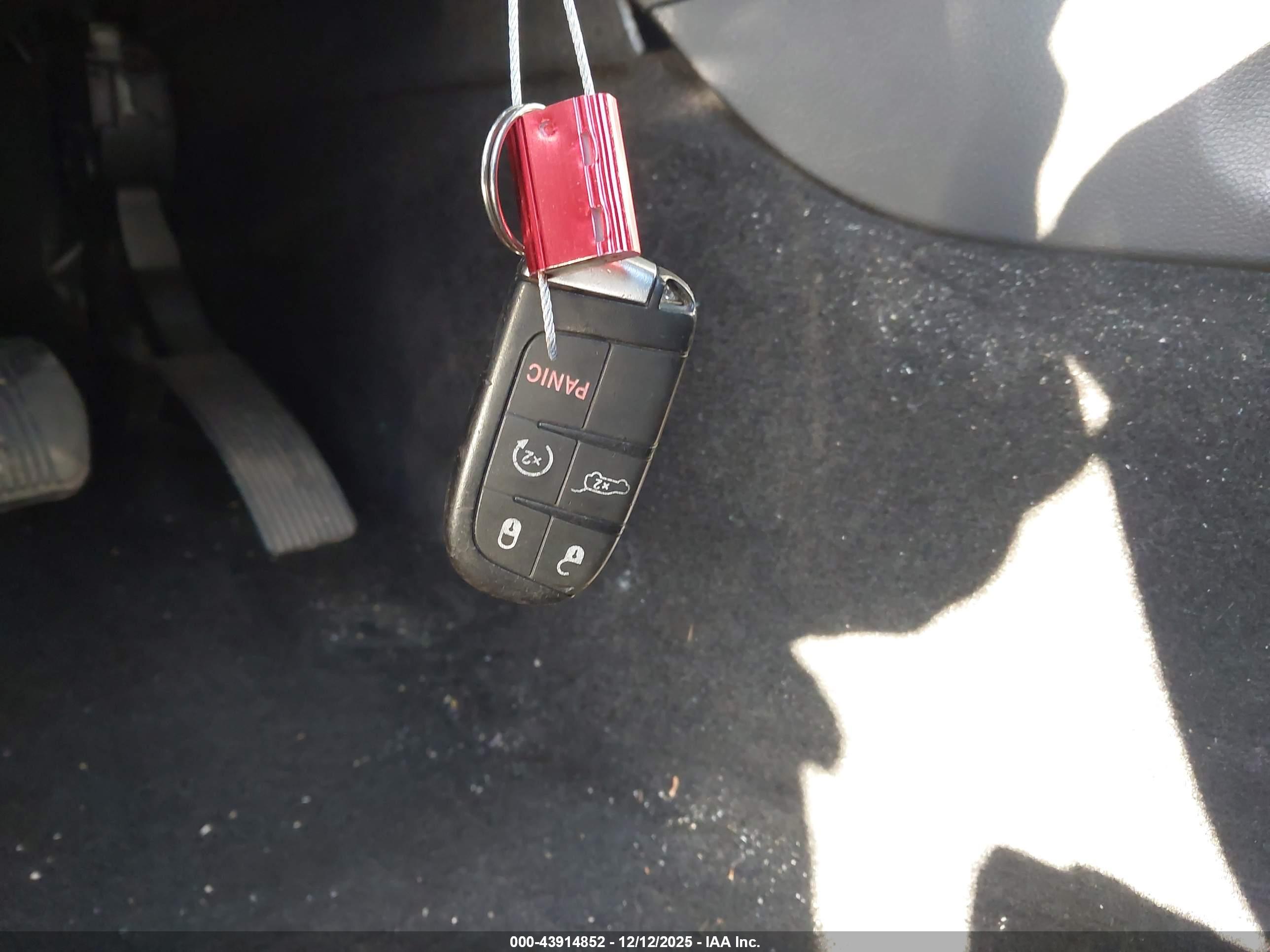 JEEP GRAND image 11