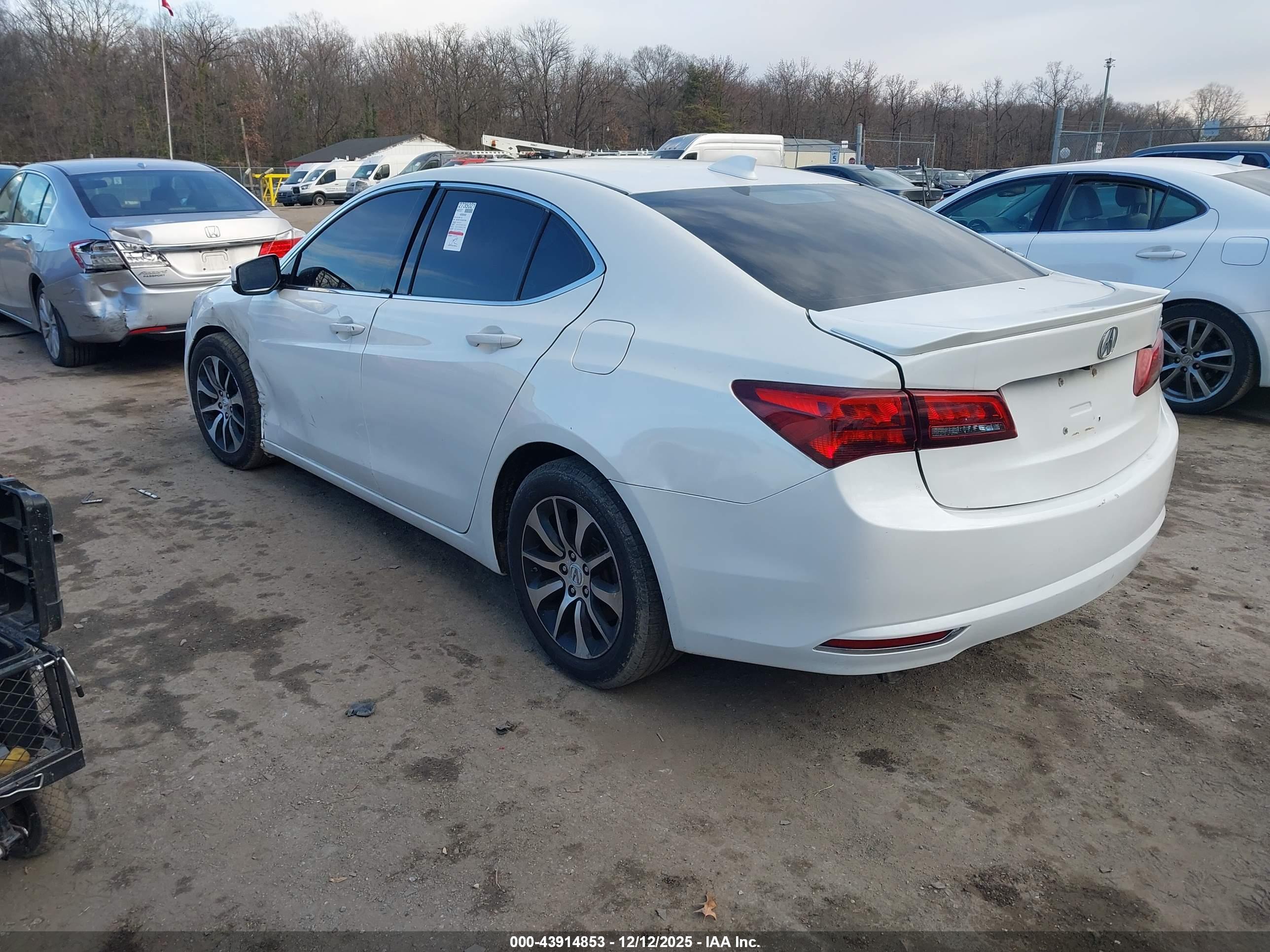 ACURA TLX image 3