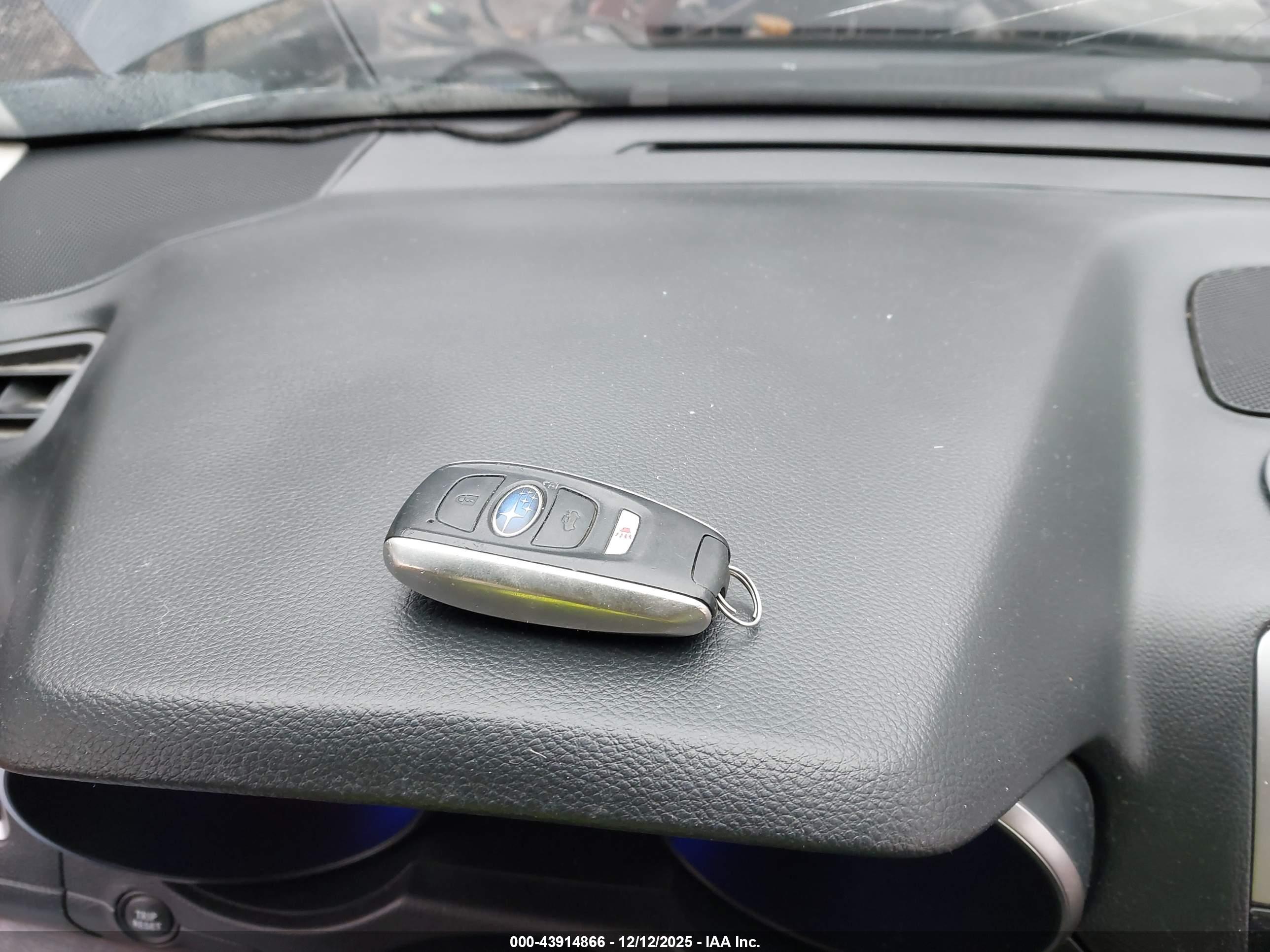 SUBARU OUTBACK image 11