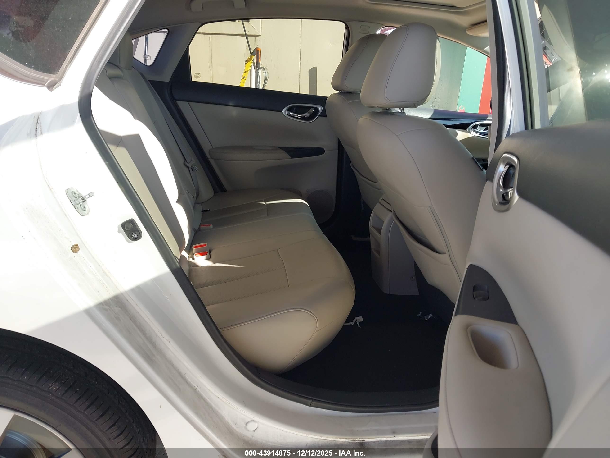 NISSAN SENTRA image 8