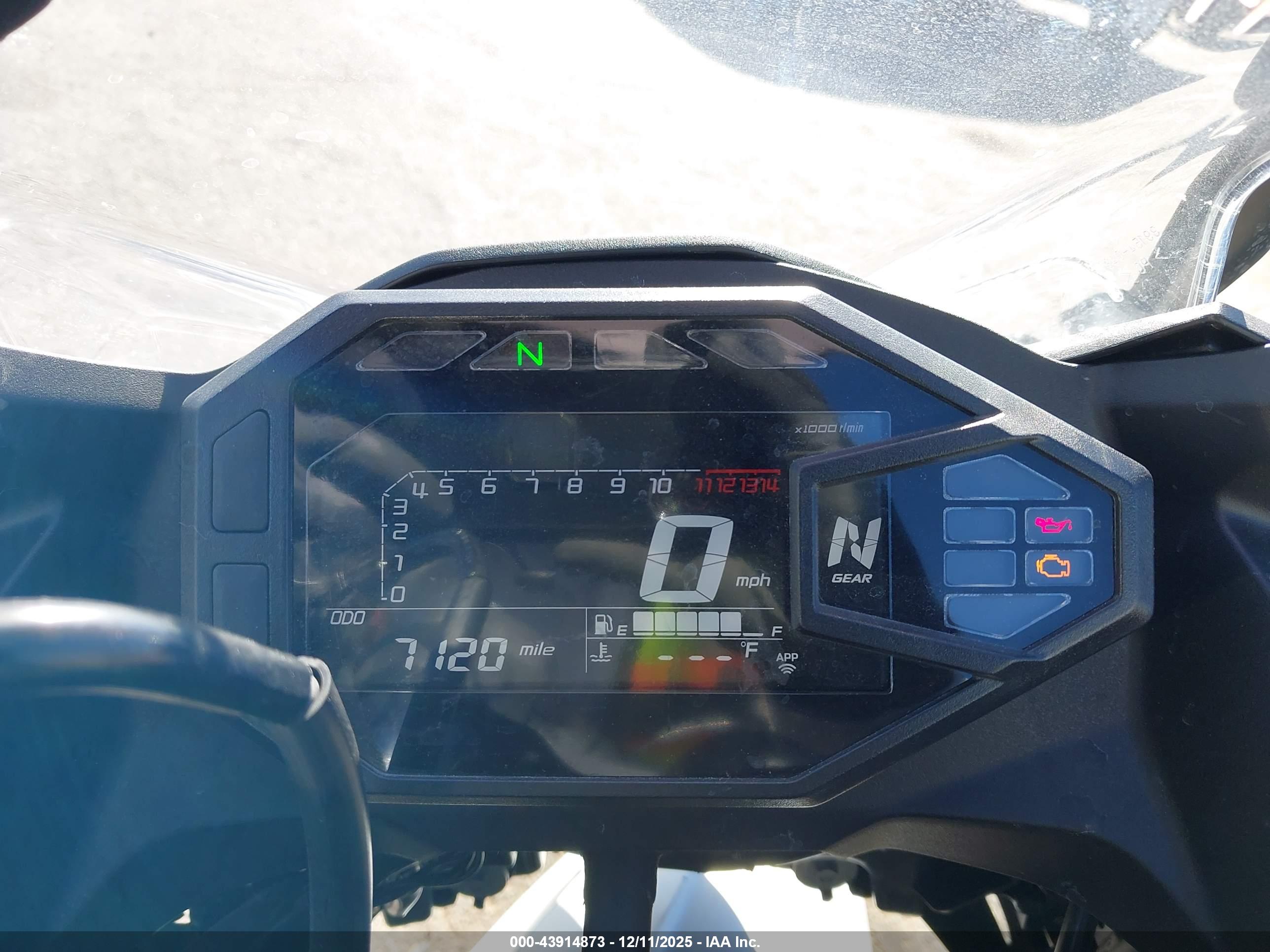 KAWASAKI EX500 image 7
