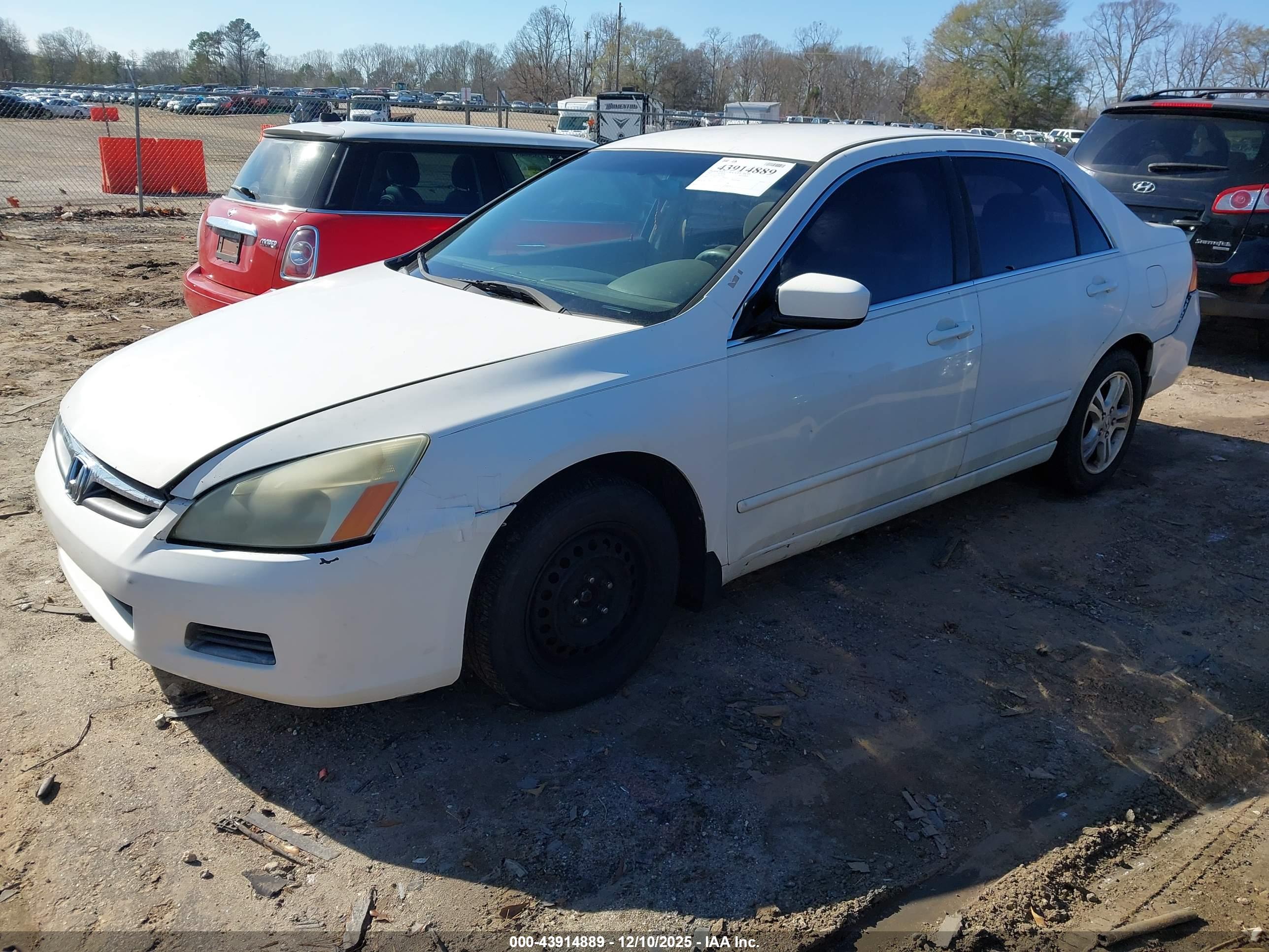 HONDA ACCORD image 2