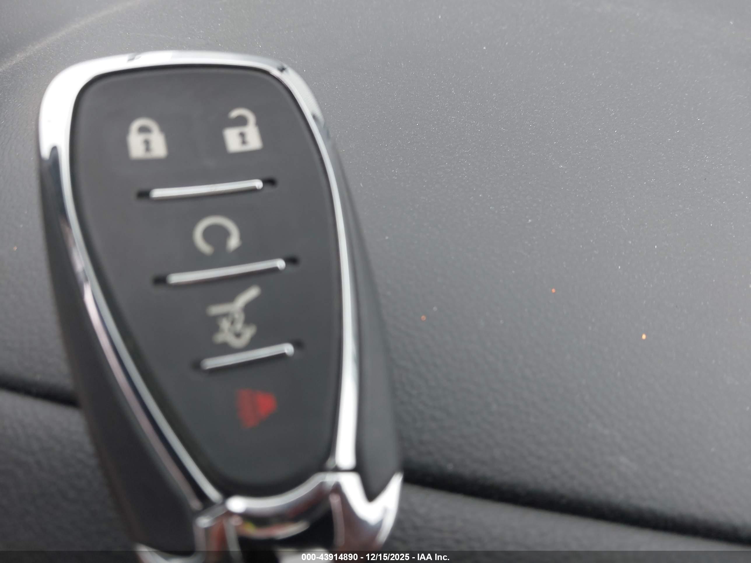 CHEVROLET BLAZER image 11