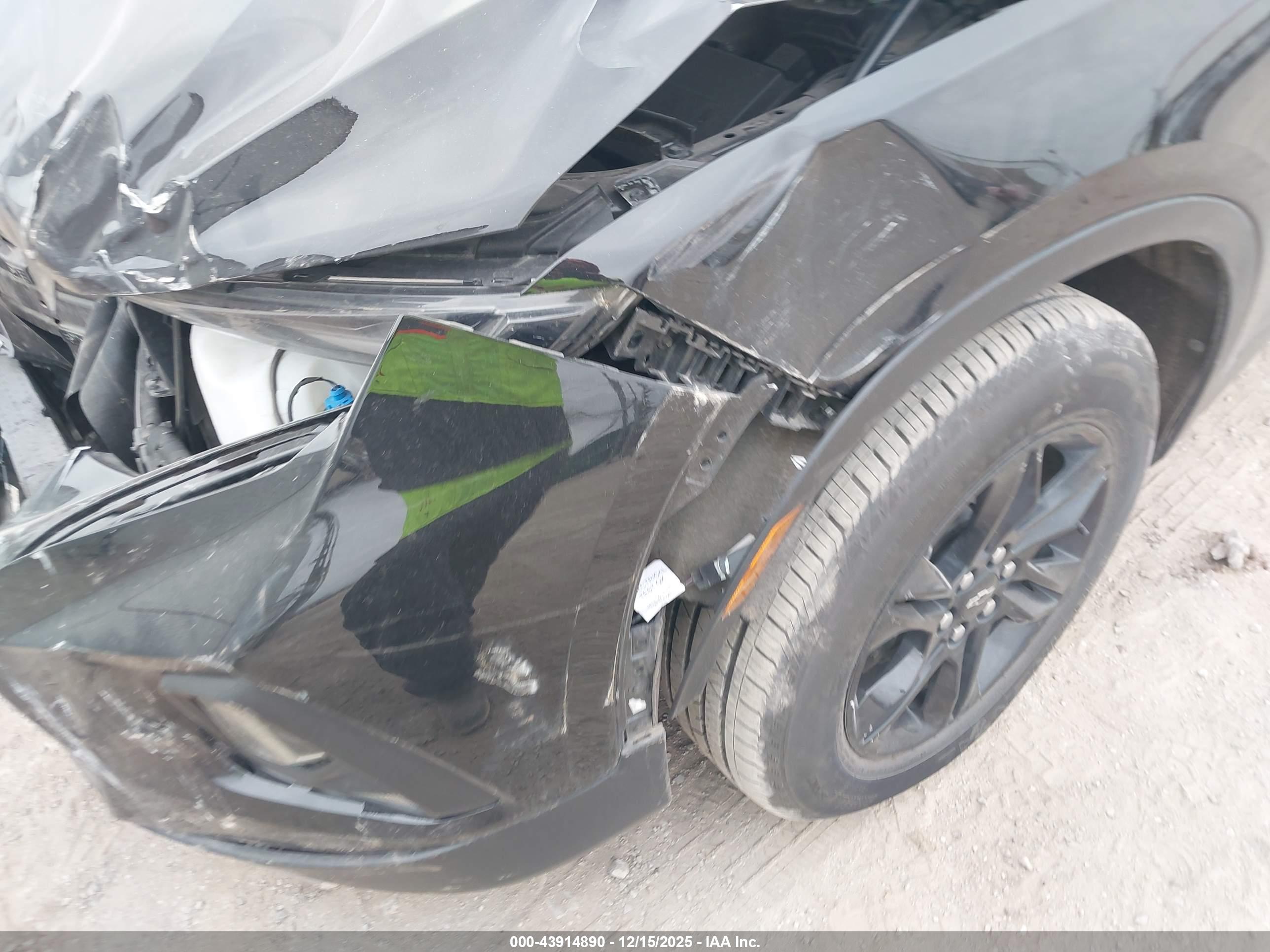 CHEVROLET BLAZER image 6