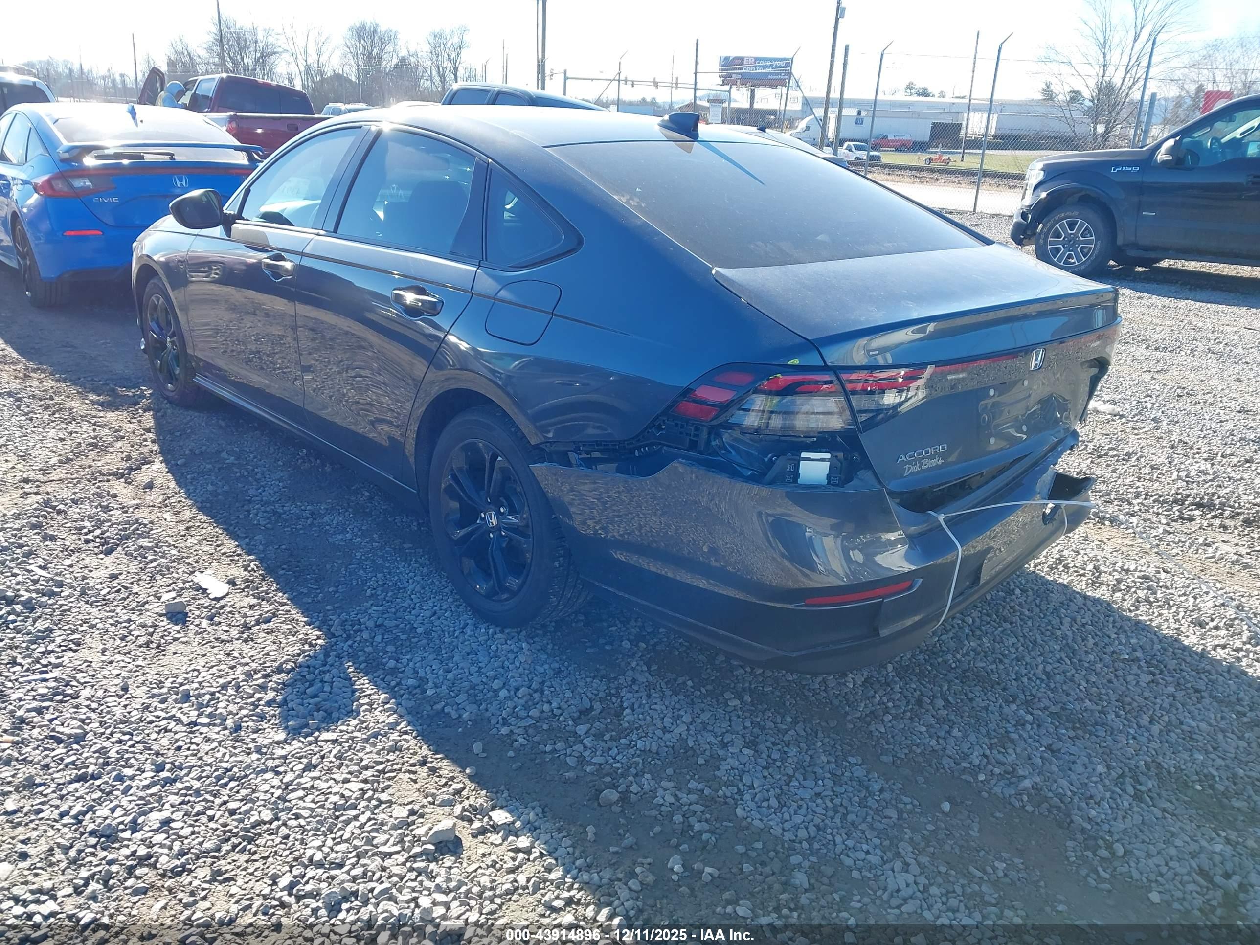 HONDA ACCORD image 3