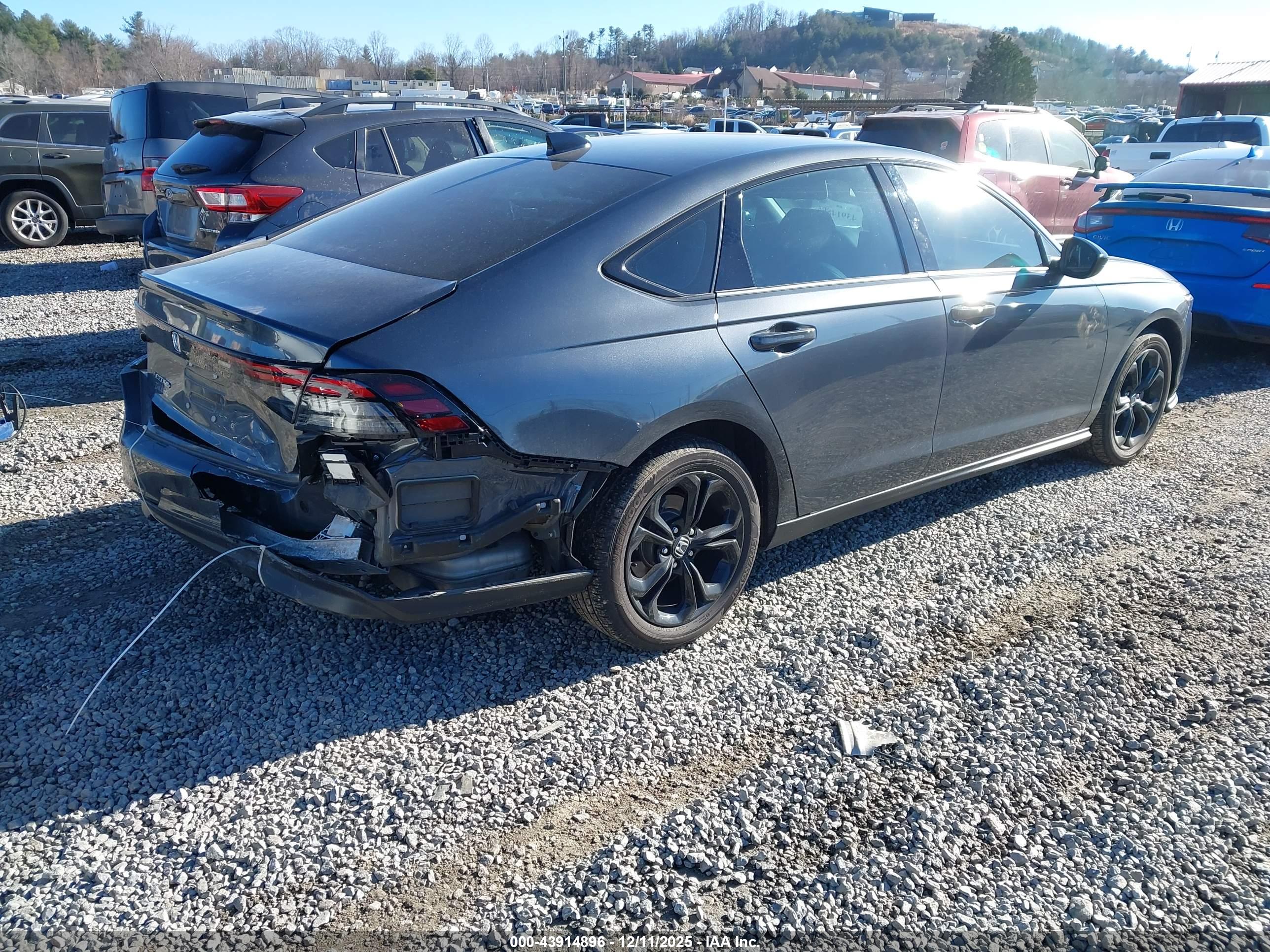 HONDA ACCORD image 4