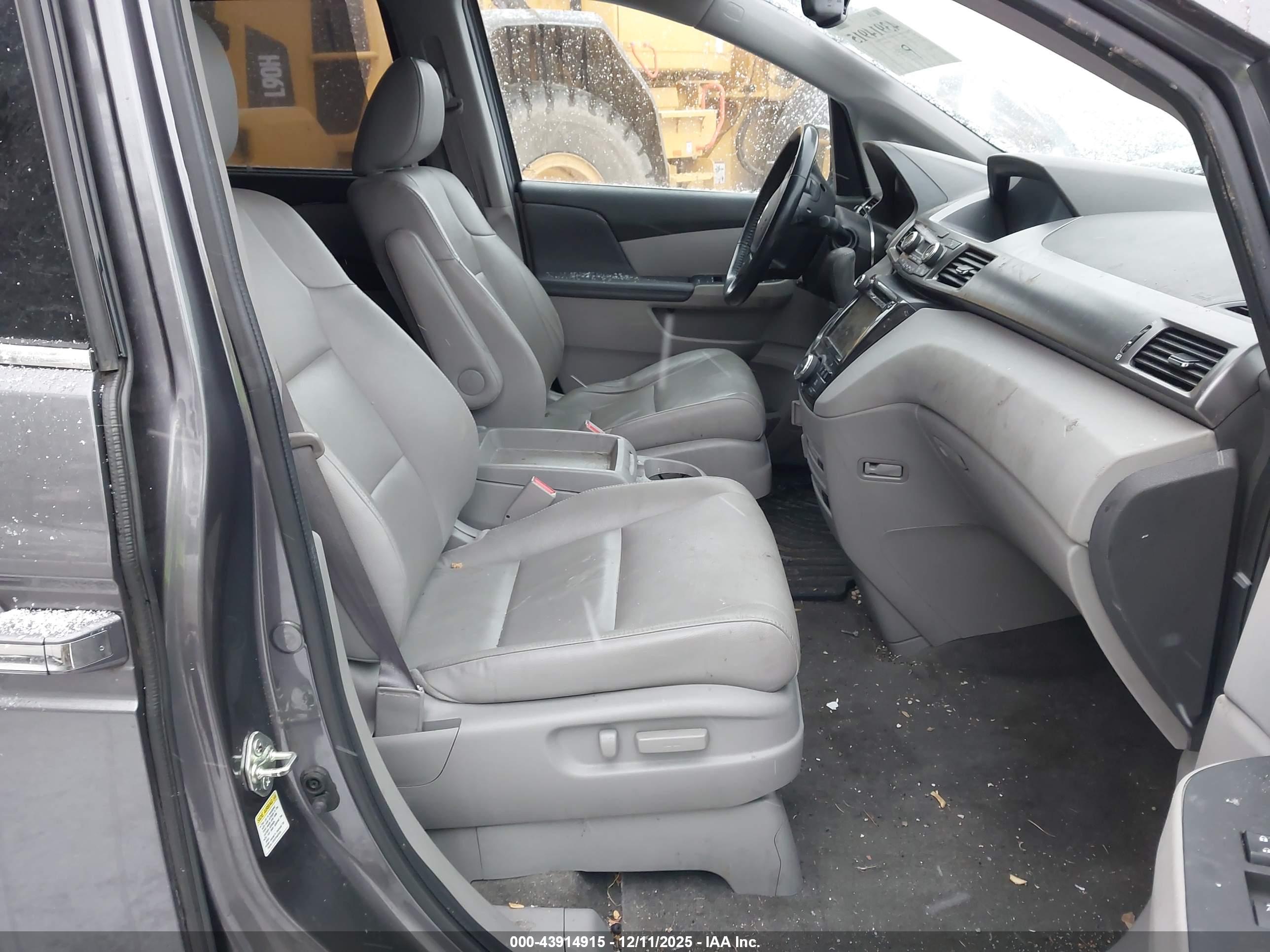 HONDA ODYSSEY image 5