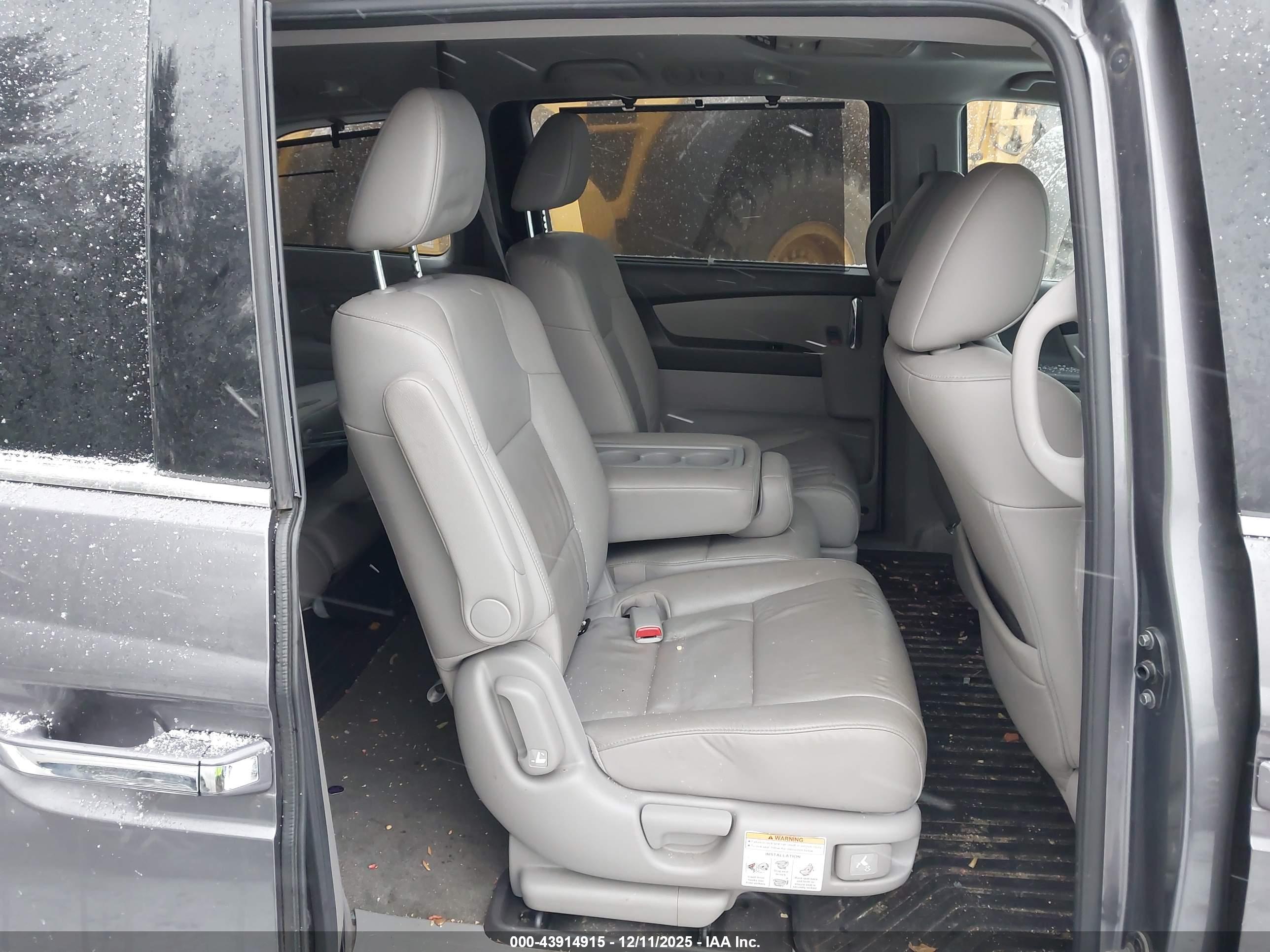 HONDA ODYSSEY image 8