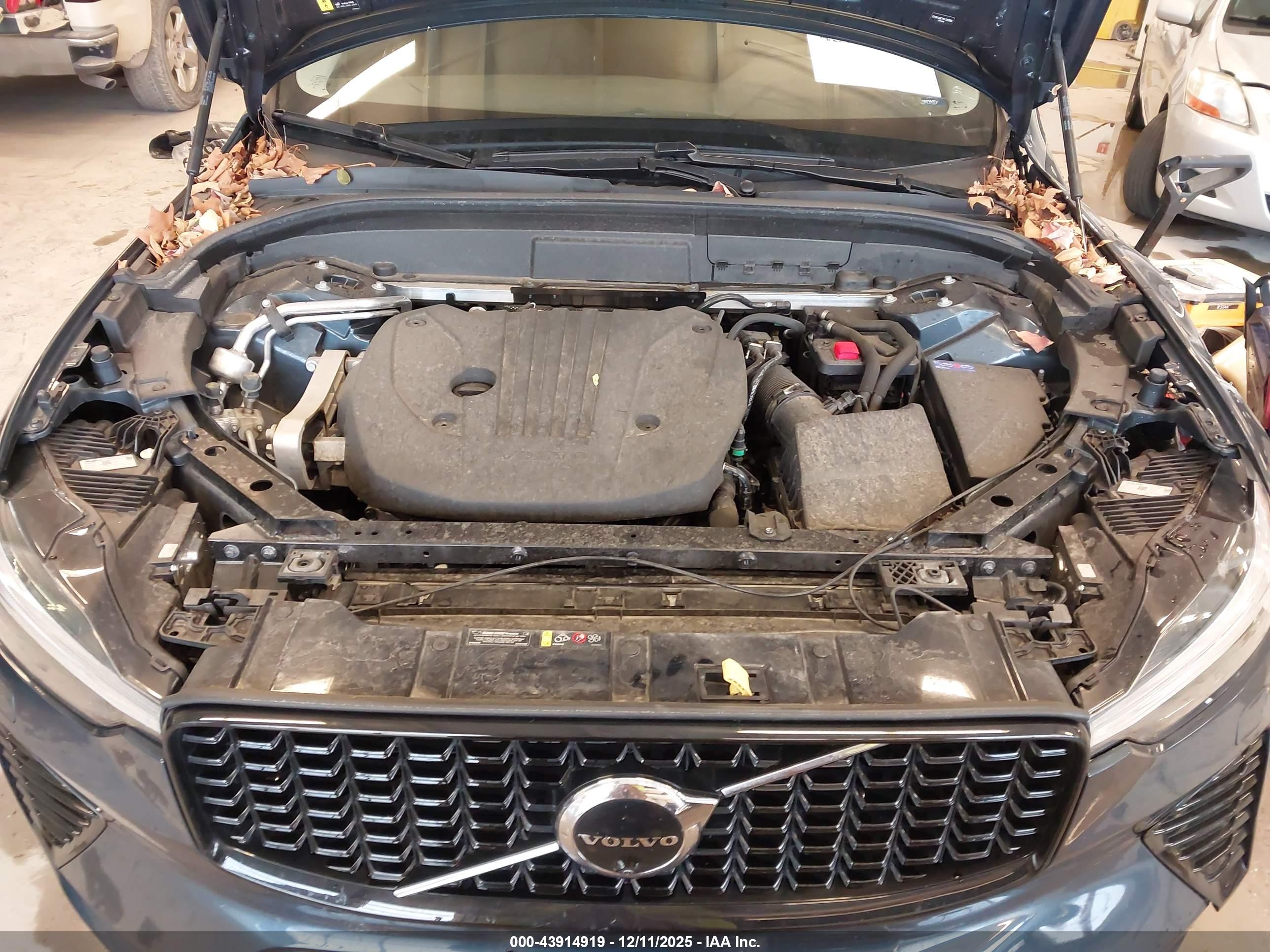 VOLVO XC60 image 10