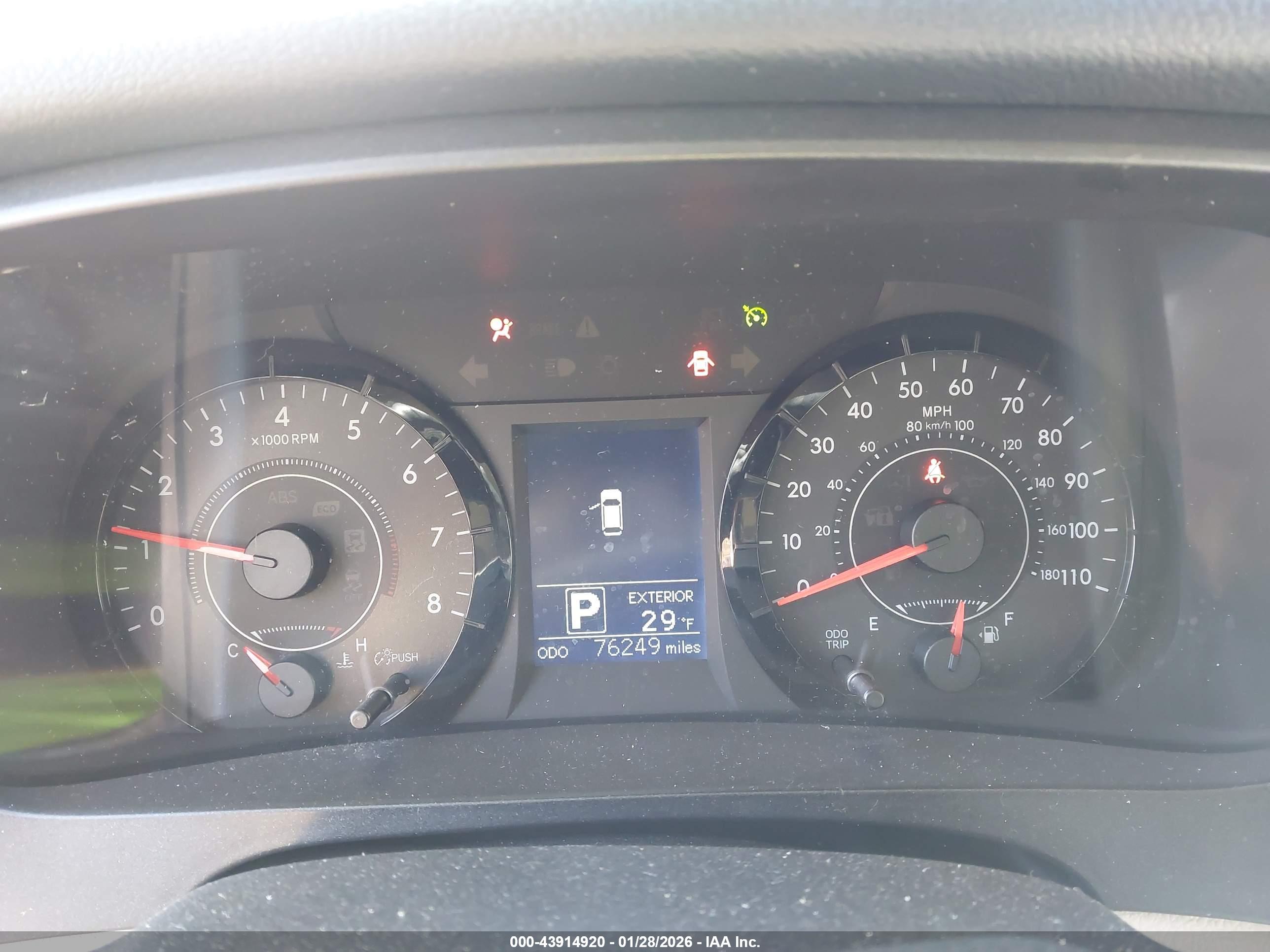 TOYOTA SIENNA image 7