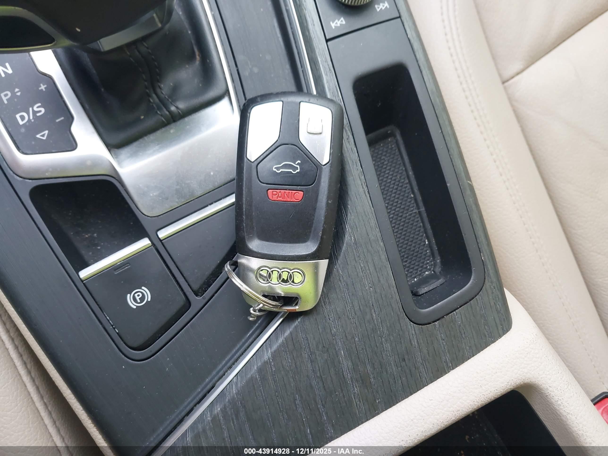 AUDI A4 image 11