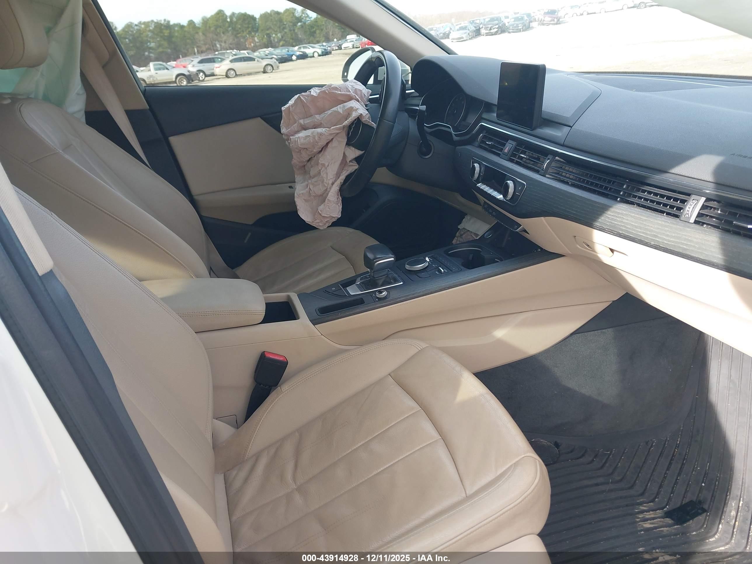 AUDI A4 image 5