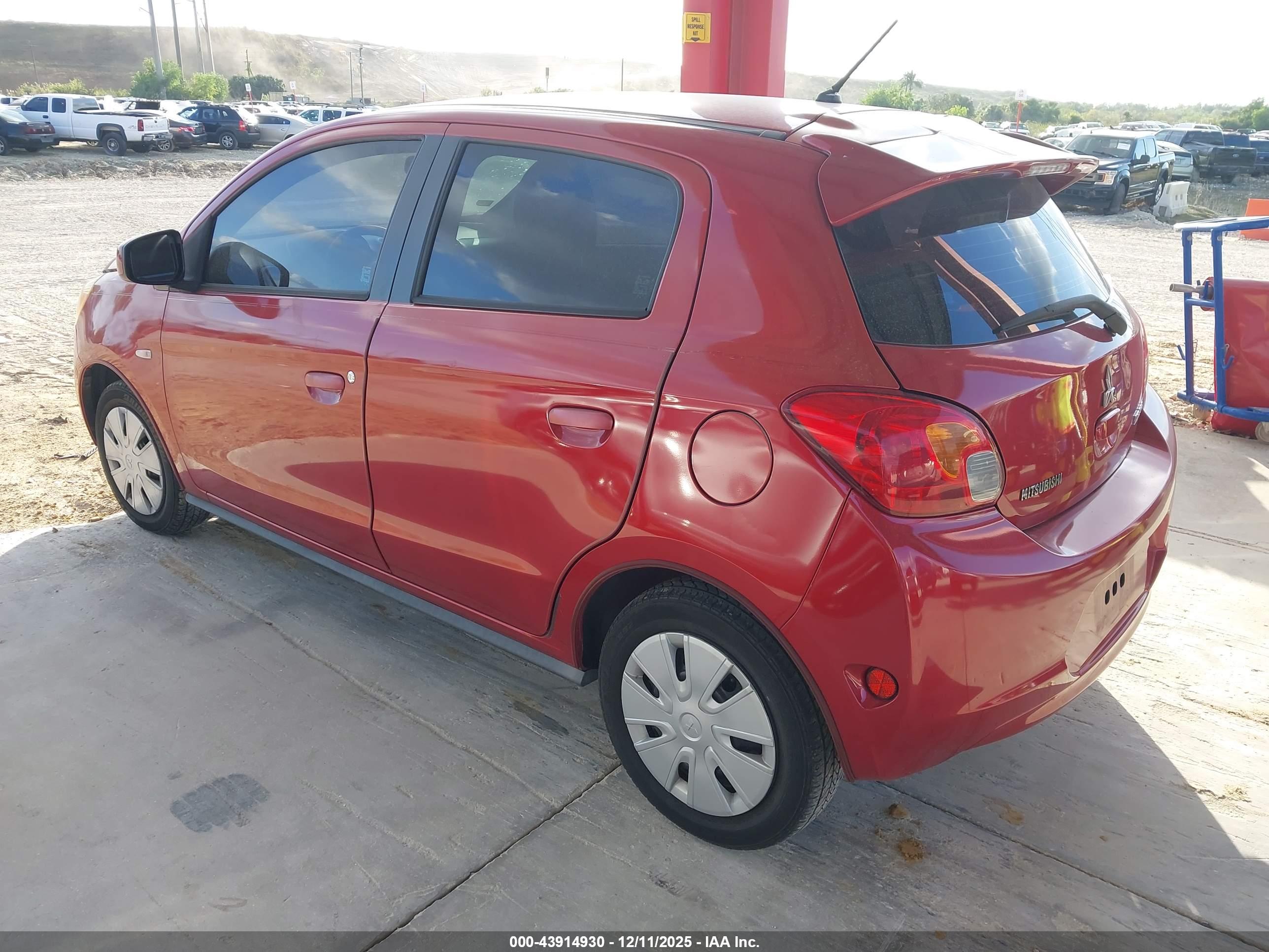 MITSUBISHI MIRAGE image 3