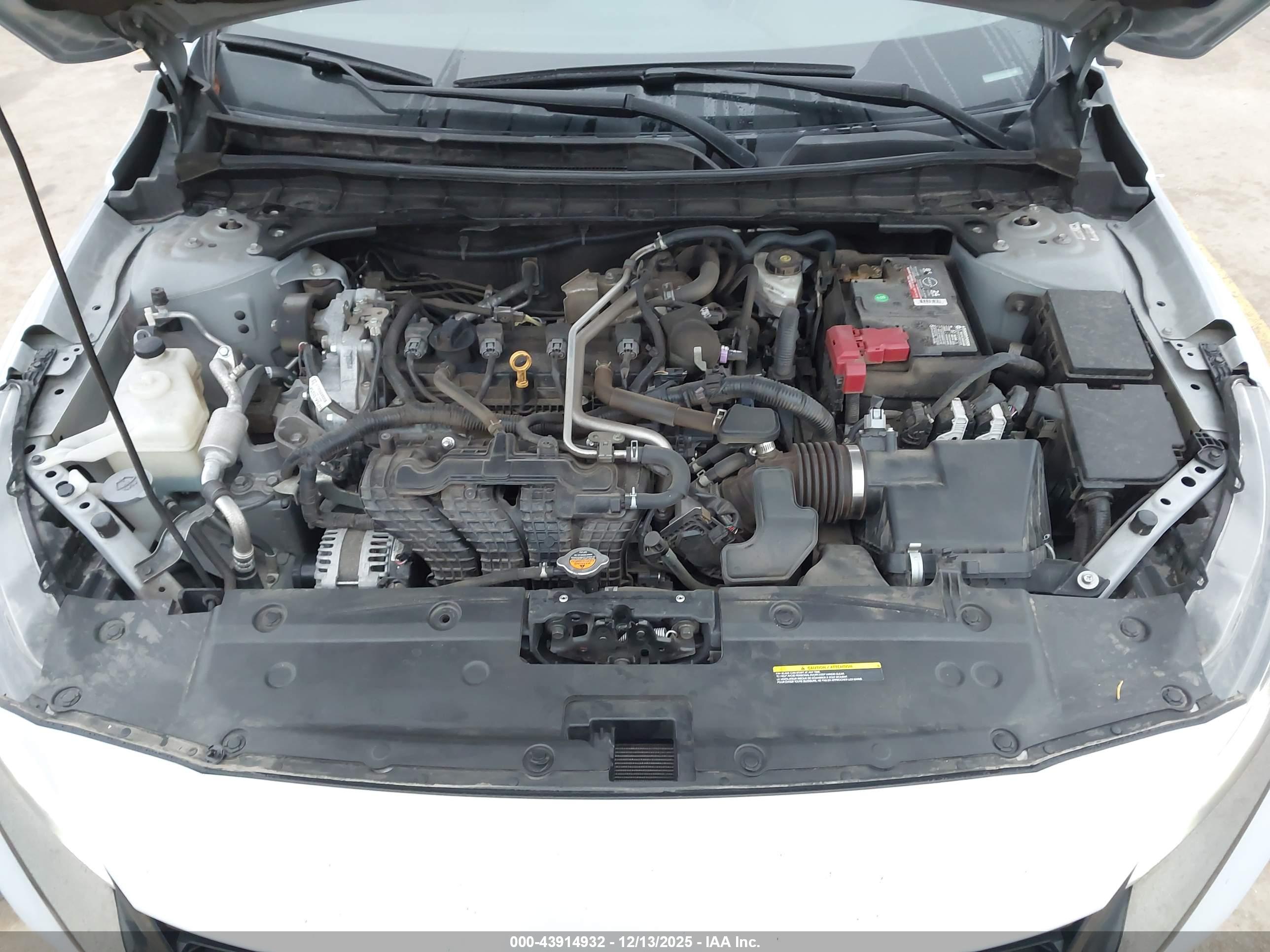 NISSAN ALTIMA image 10