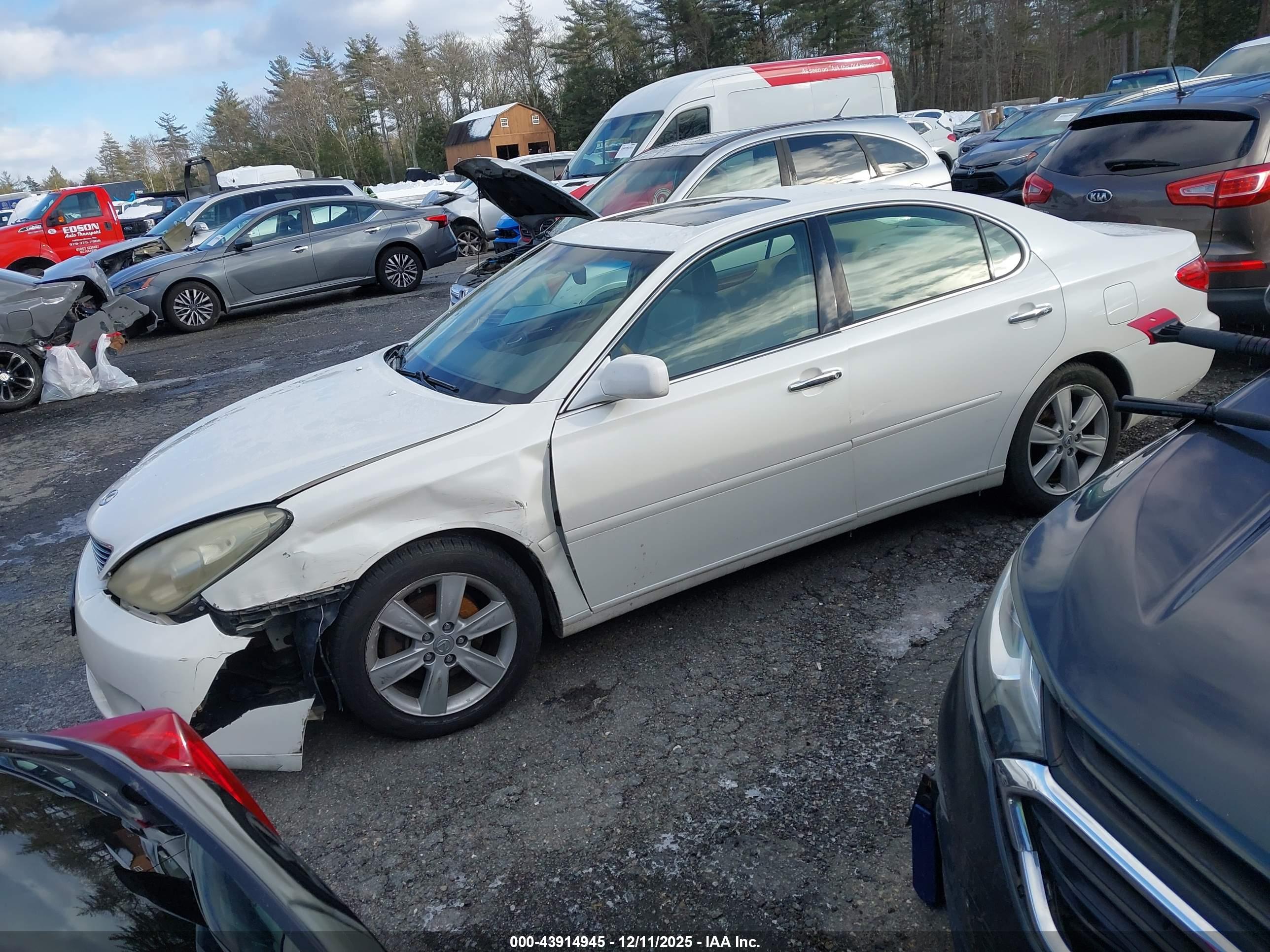 LEXUS ES image 2
