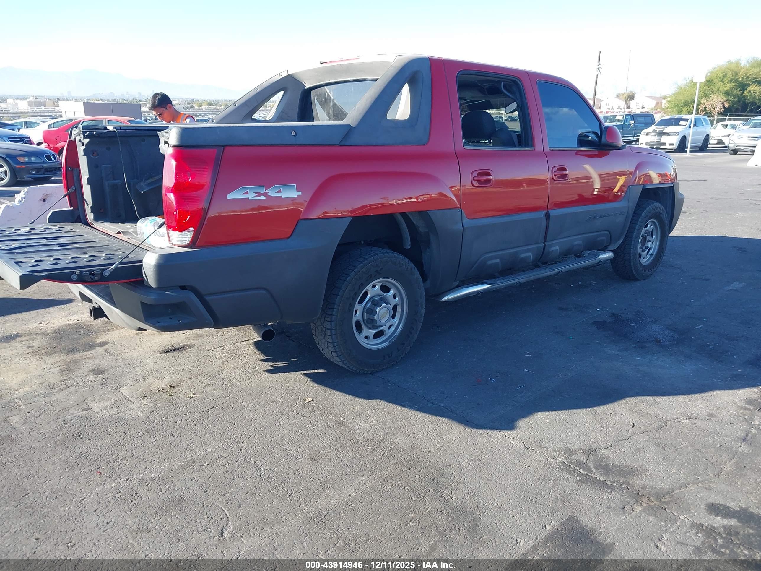 CHEVROLET AVALANCHE image 4