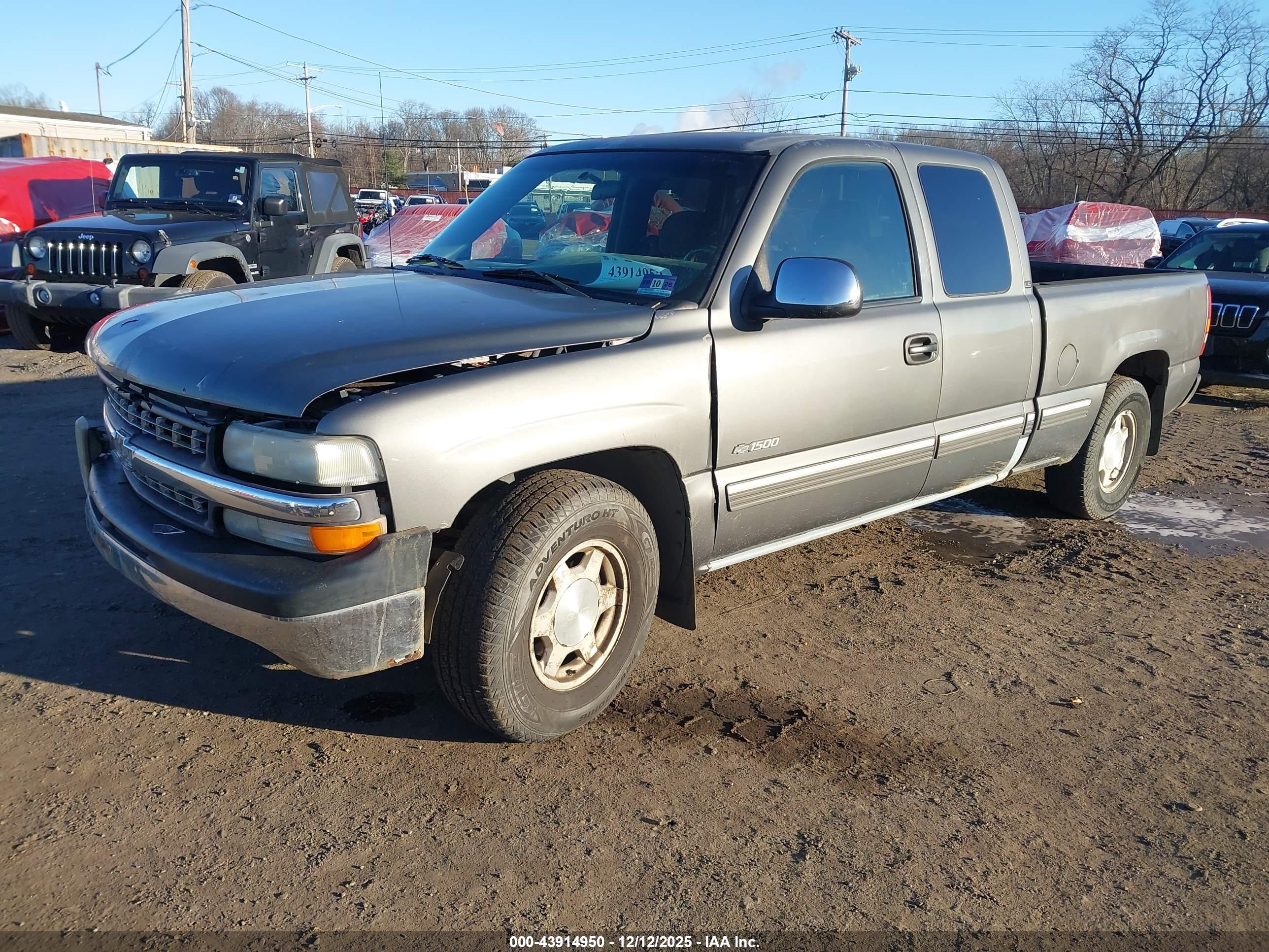 CHEVROLET SILVERADO image 2