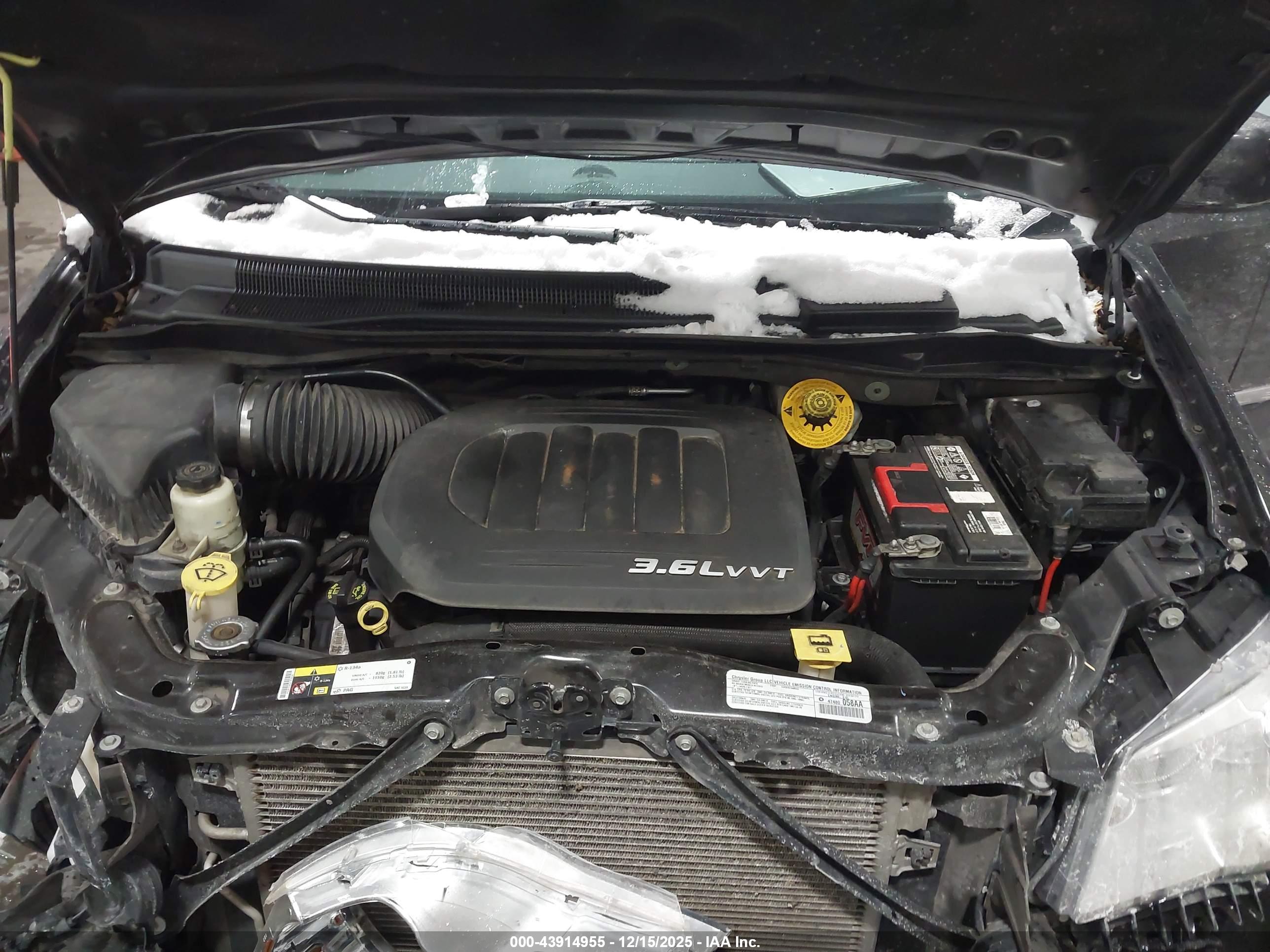 CHRYSLER TOWN image 10