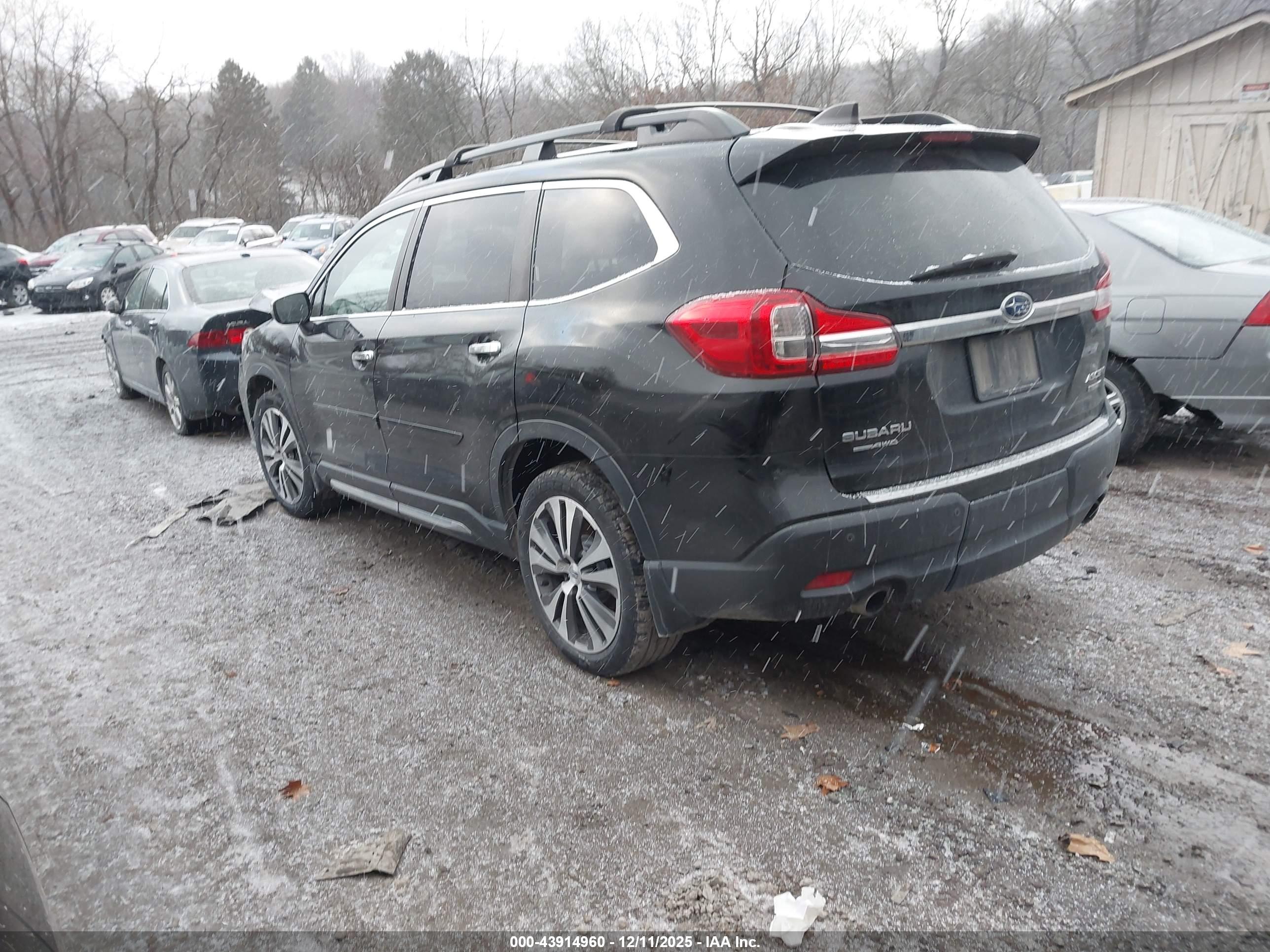 SUBARU ASCENT image 3