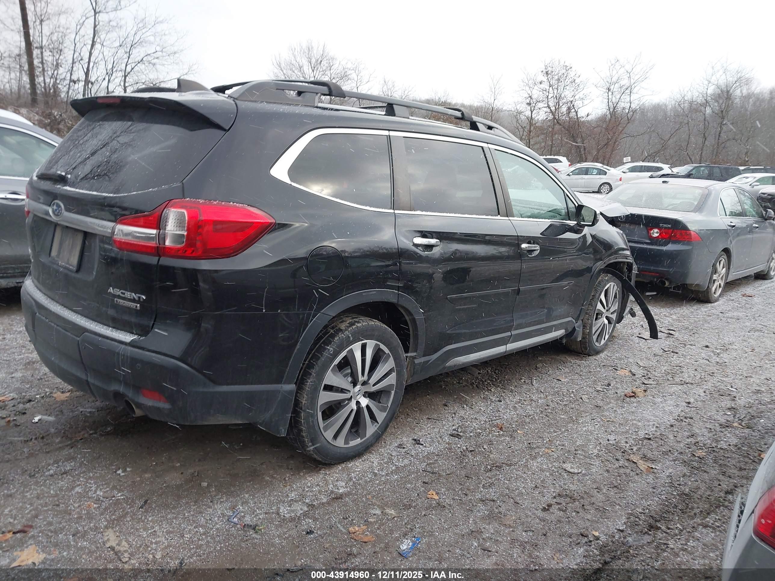 SUBARU ASCENT image 4