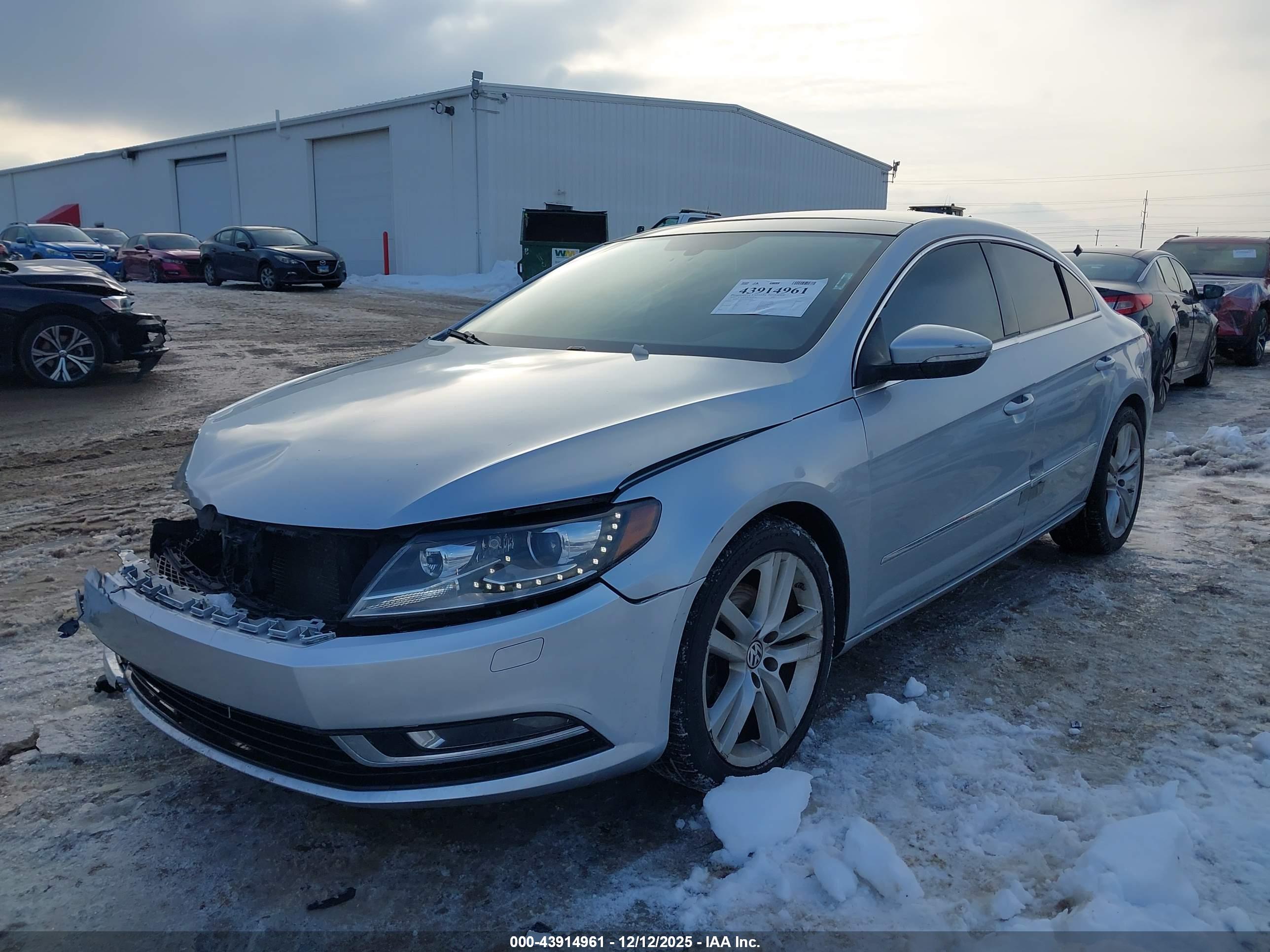 VOLKSWAGEN CC image 2