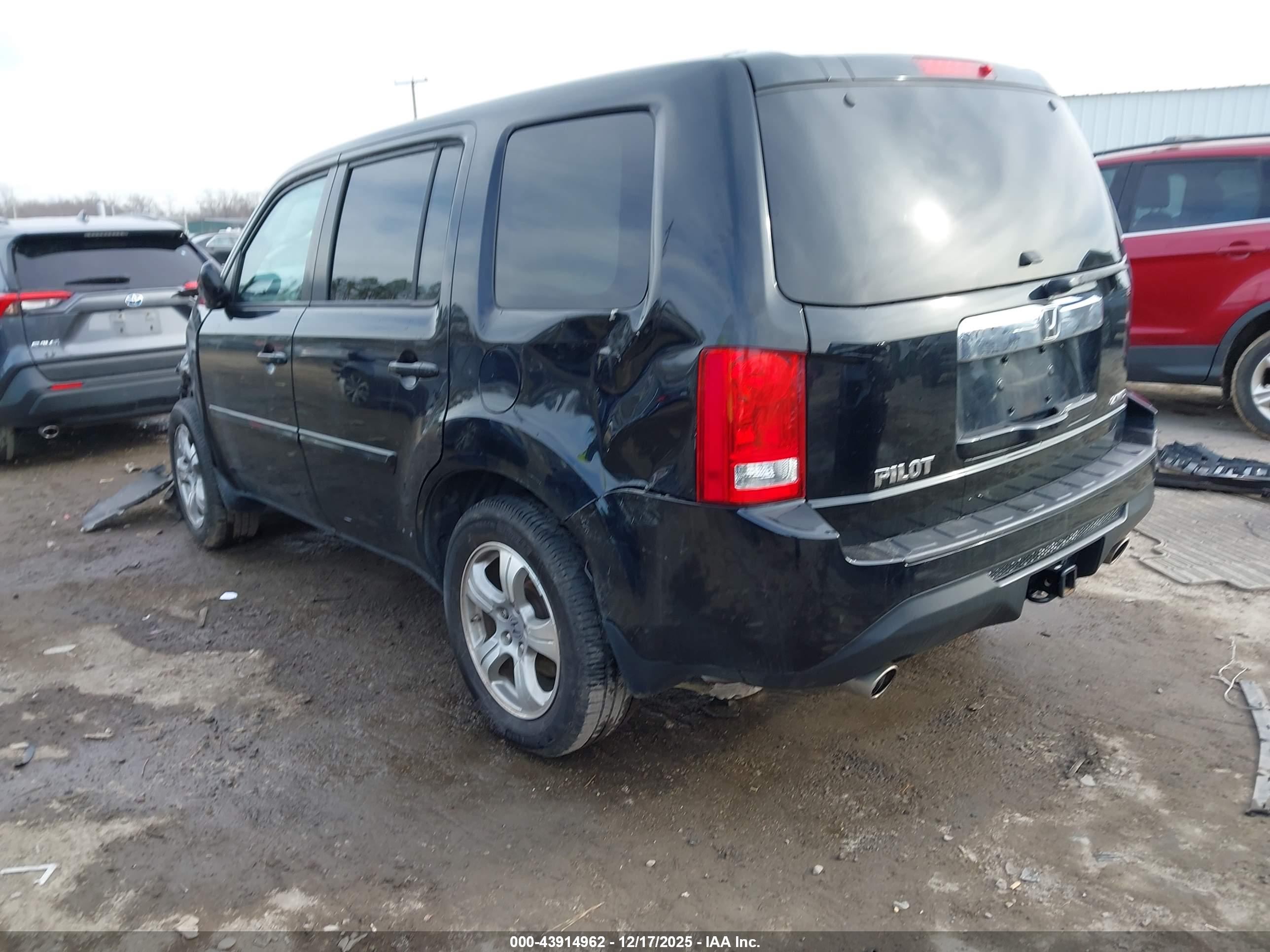 HONDA PILOT image 3