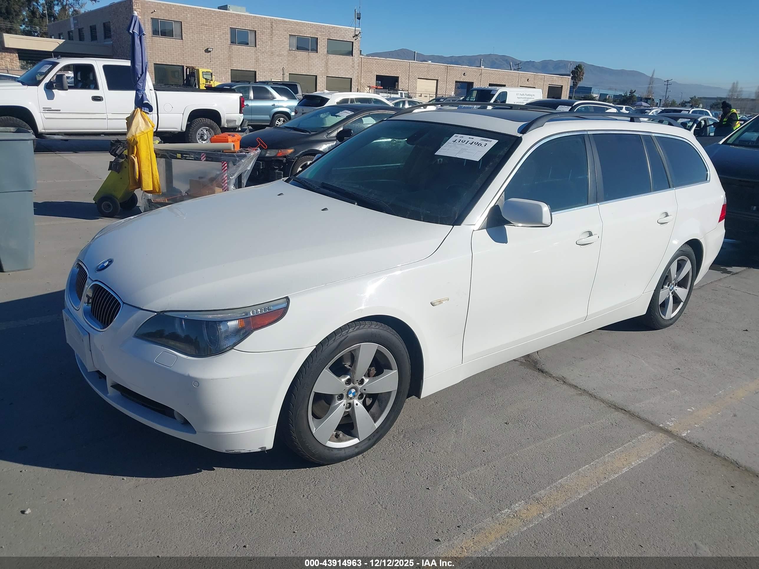 BMW 530XIT image 2