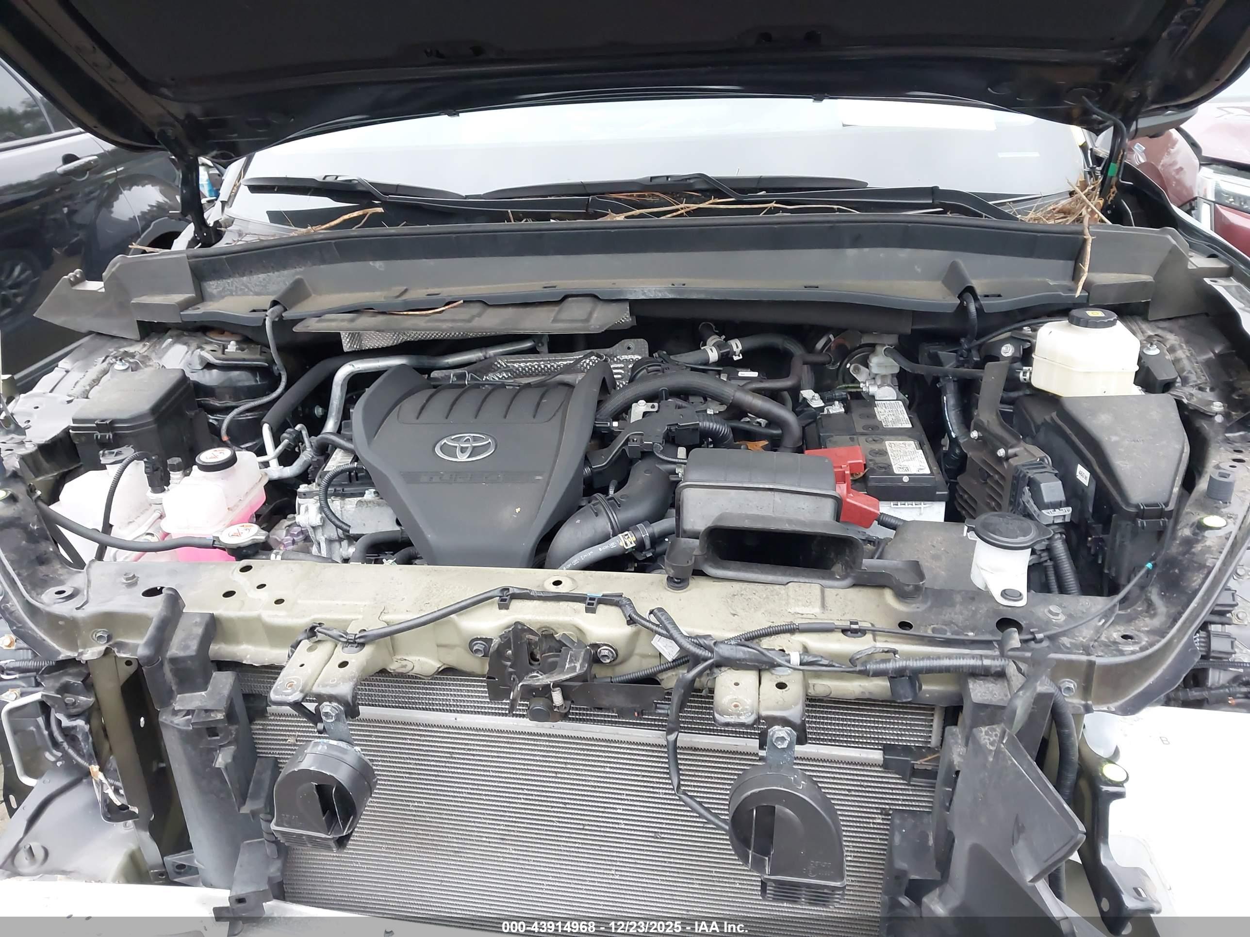 TOYOTA GRAND image 10