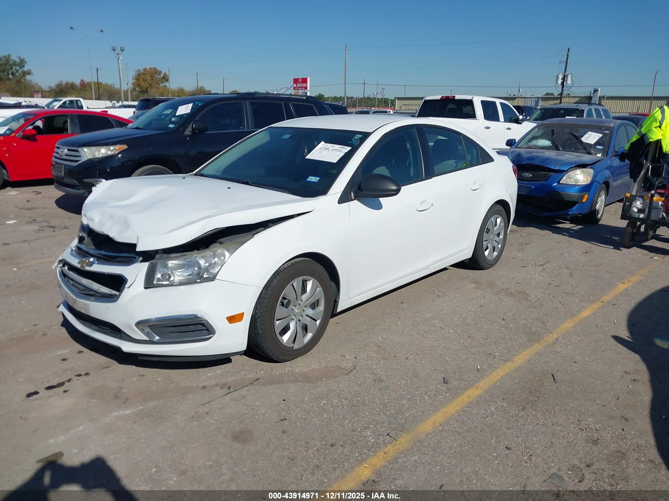 CHEVROLET CRUZE image 2