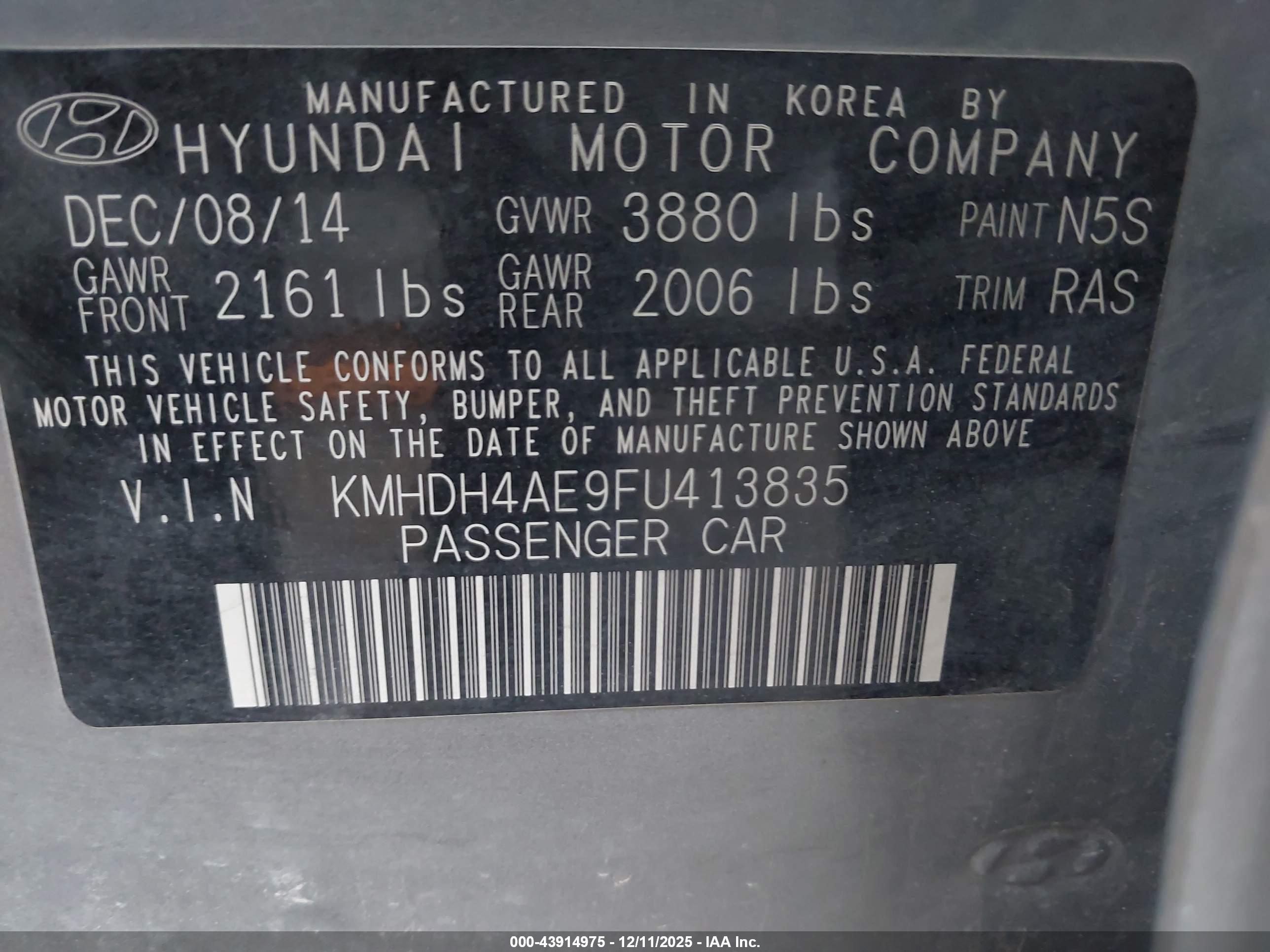 HYUNDAI ELANTRA image 9