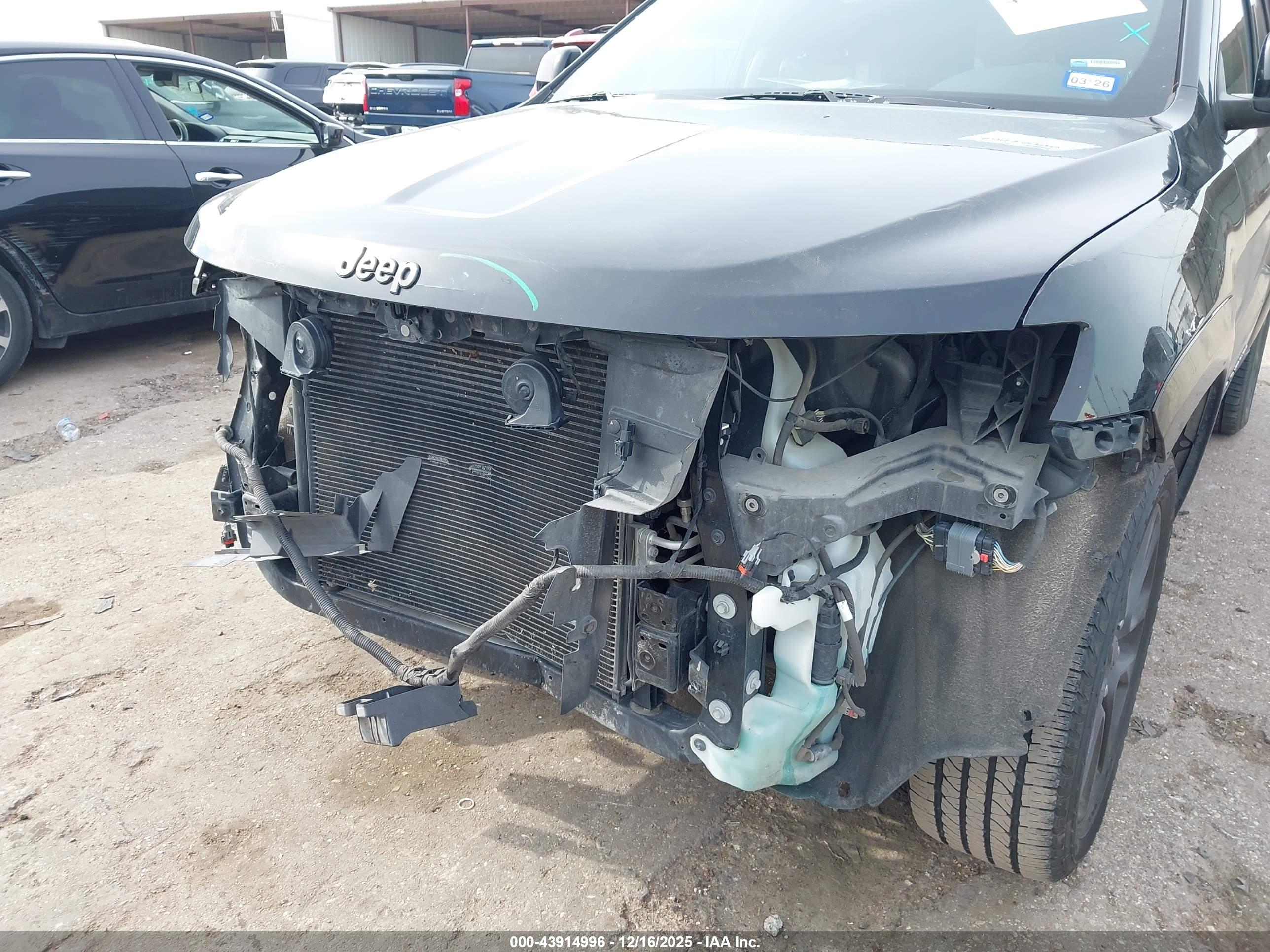 JEEP GRAND image 6