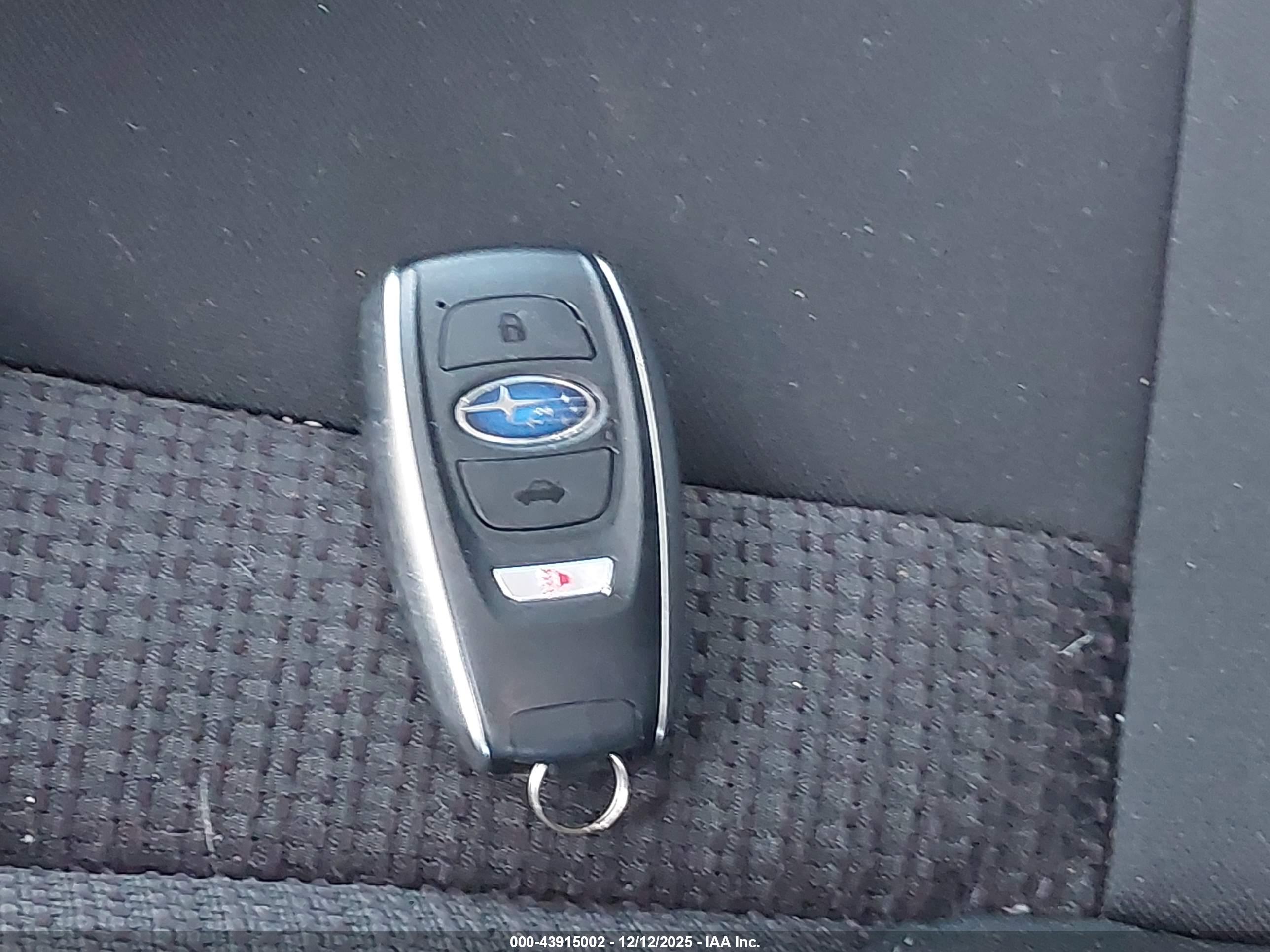 SUBARU OUTBACK image 11