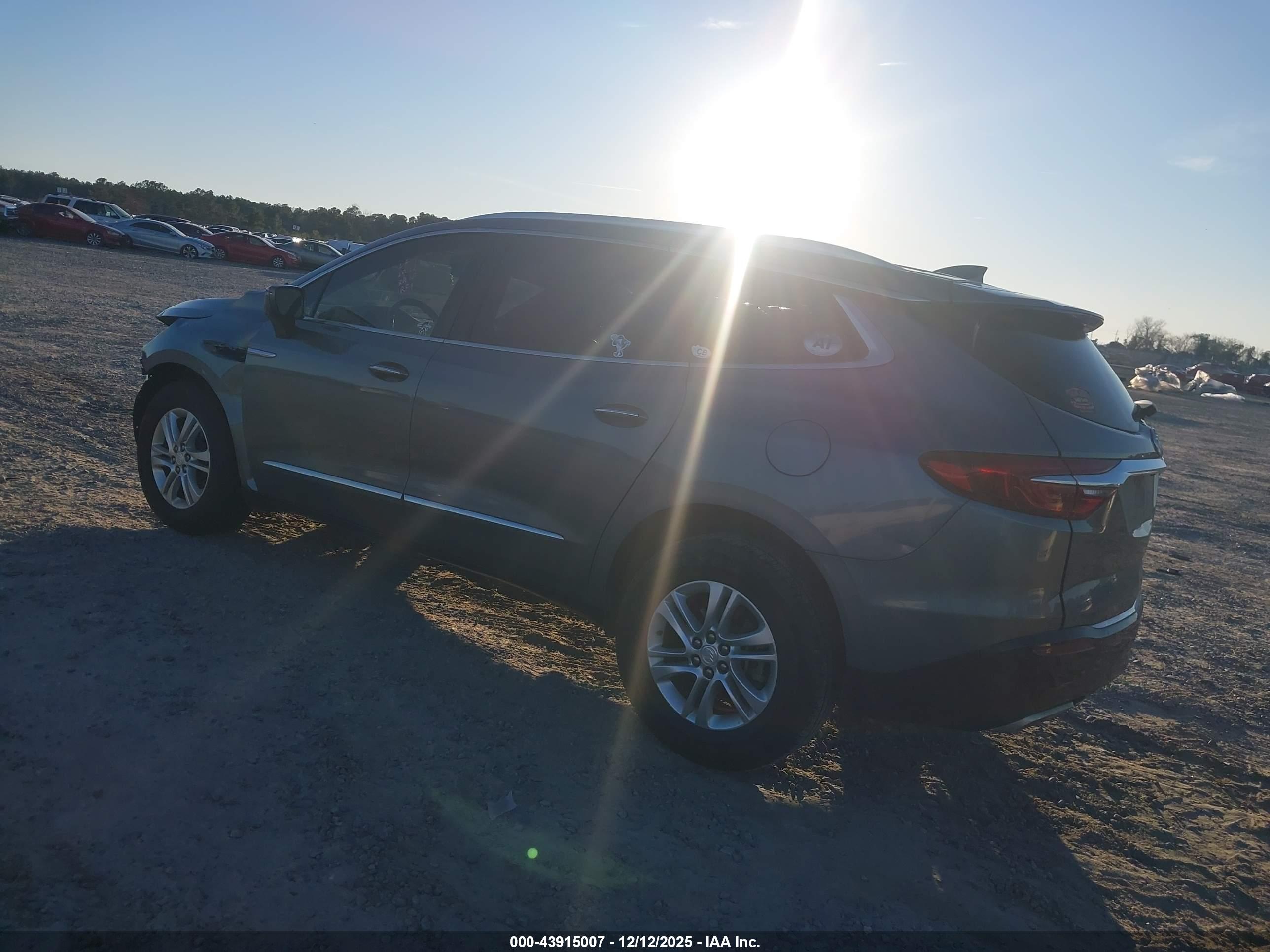 BUICK ENCLAVE image 3