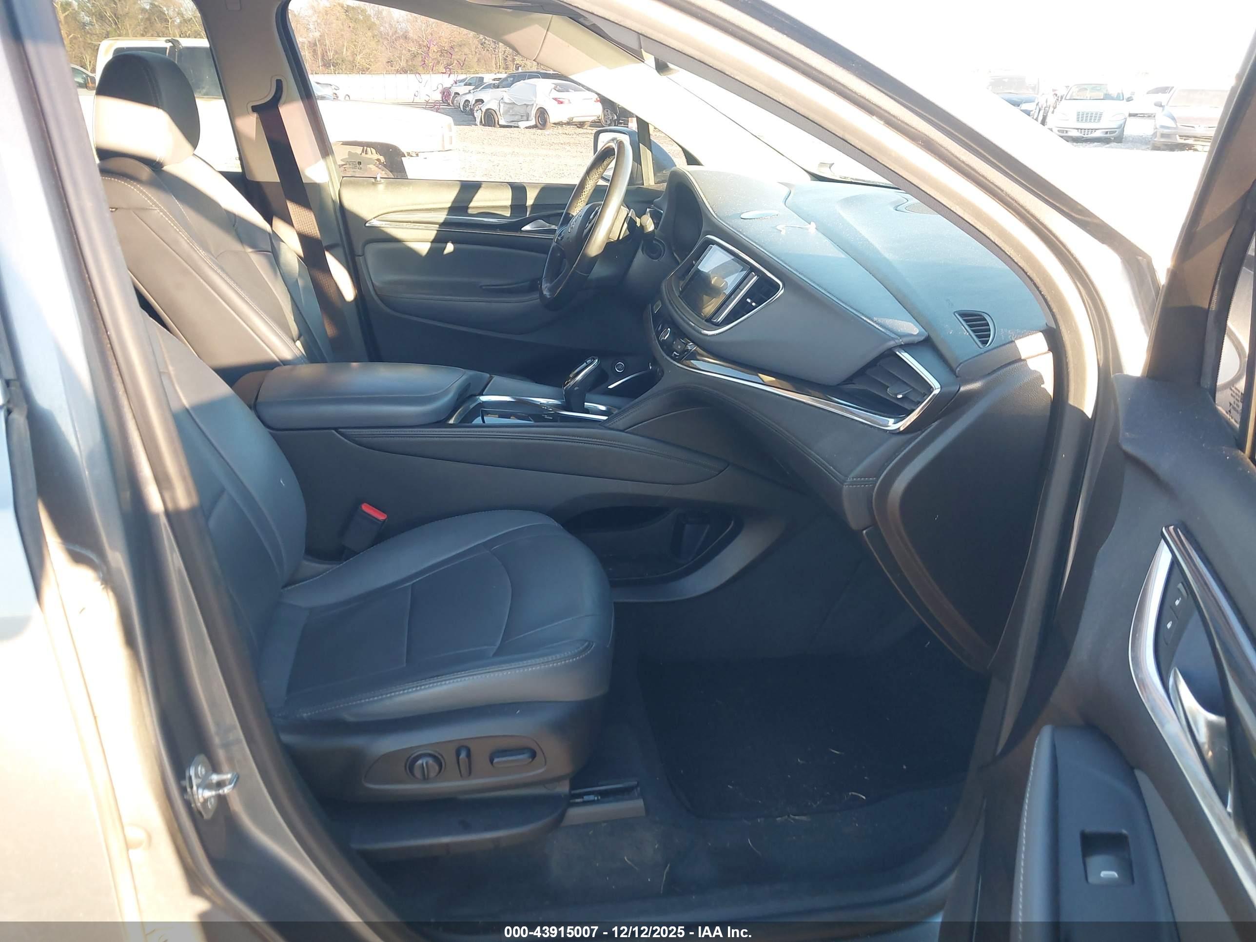 BUICK ENCLAVE image 5