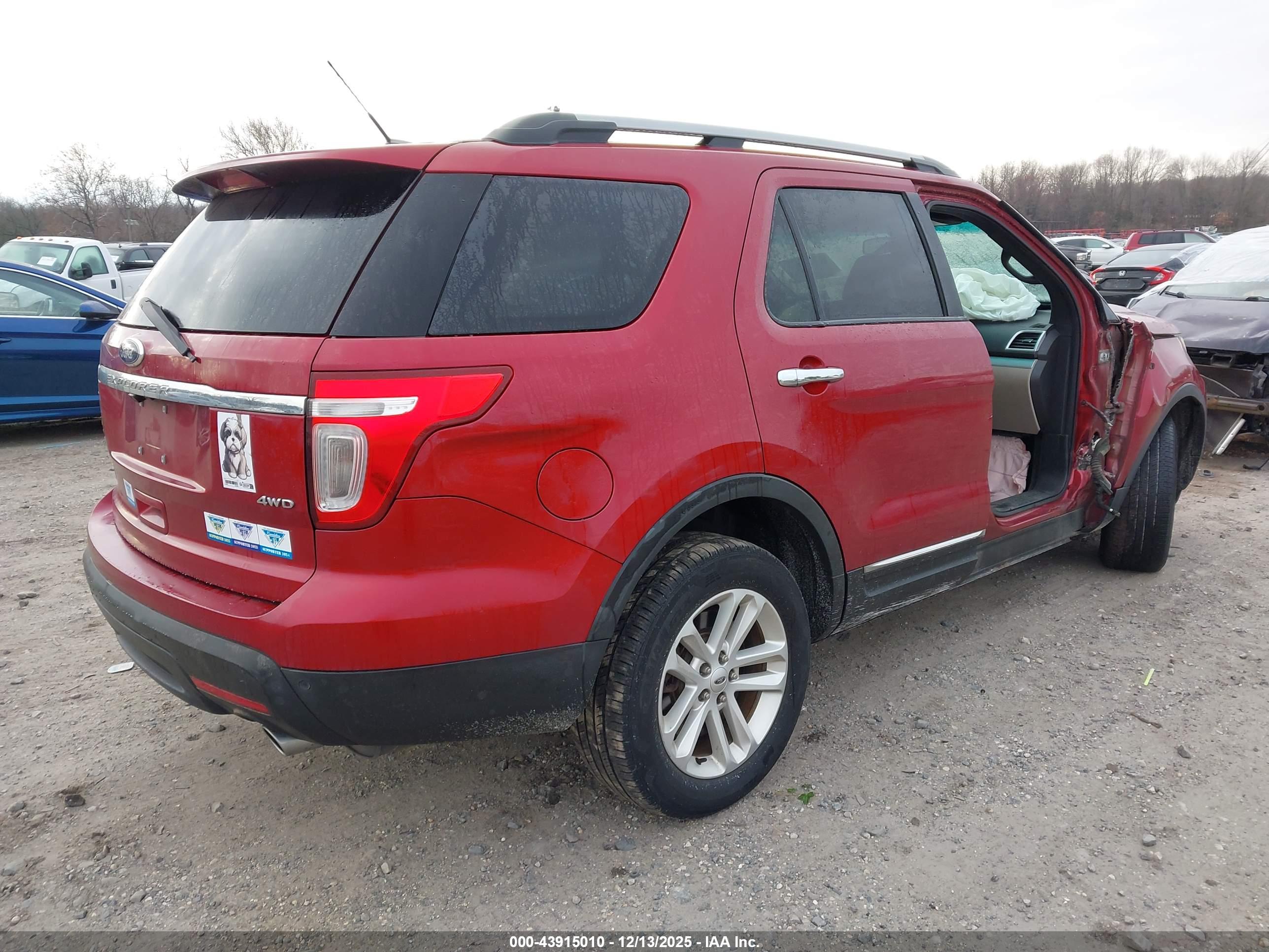 FORD EXPLORER image 4