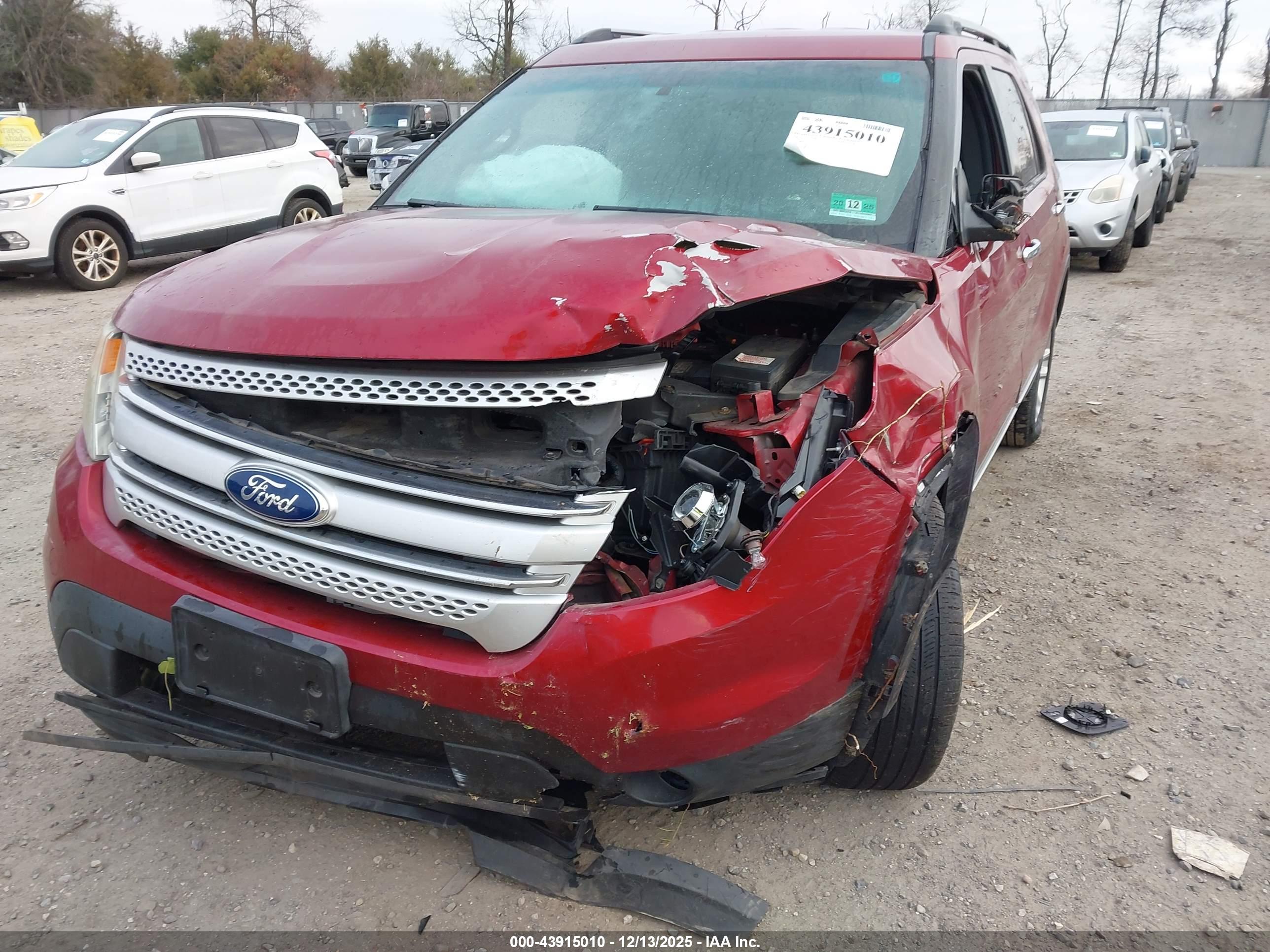 FORD EXPLORER image 6