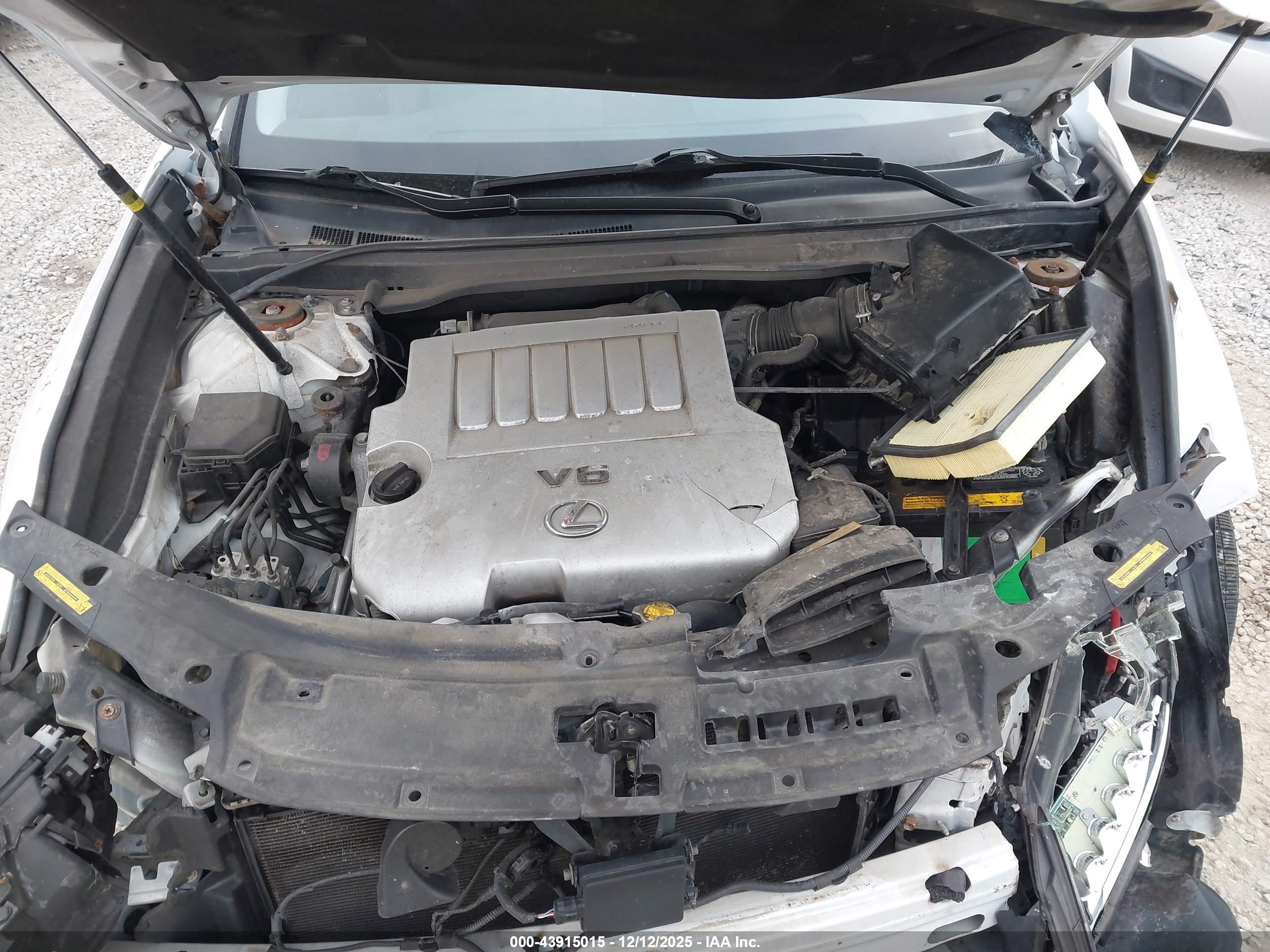 LEXUS ES image 10