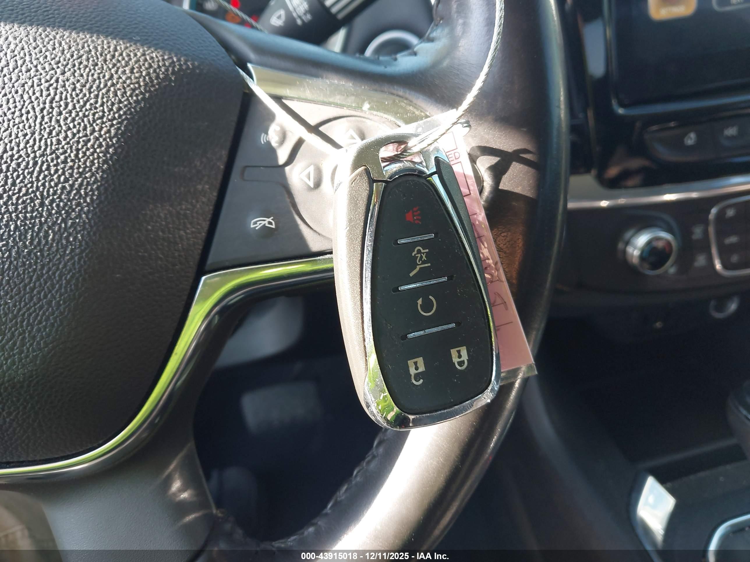 CHEVROLET TRAVERSE image 11