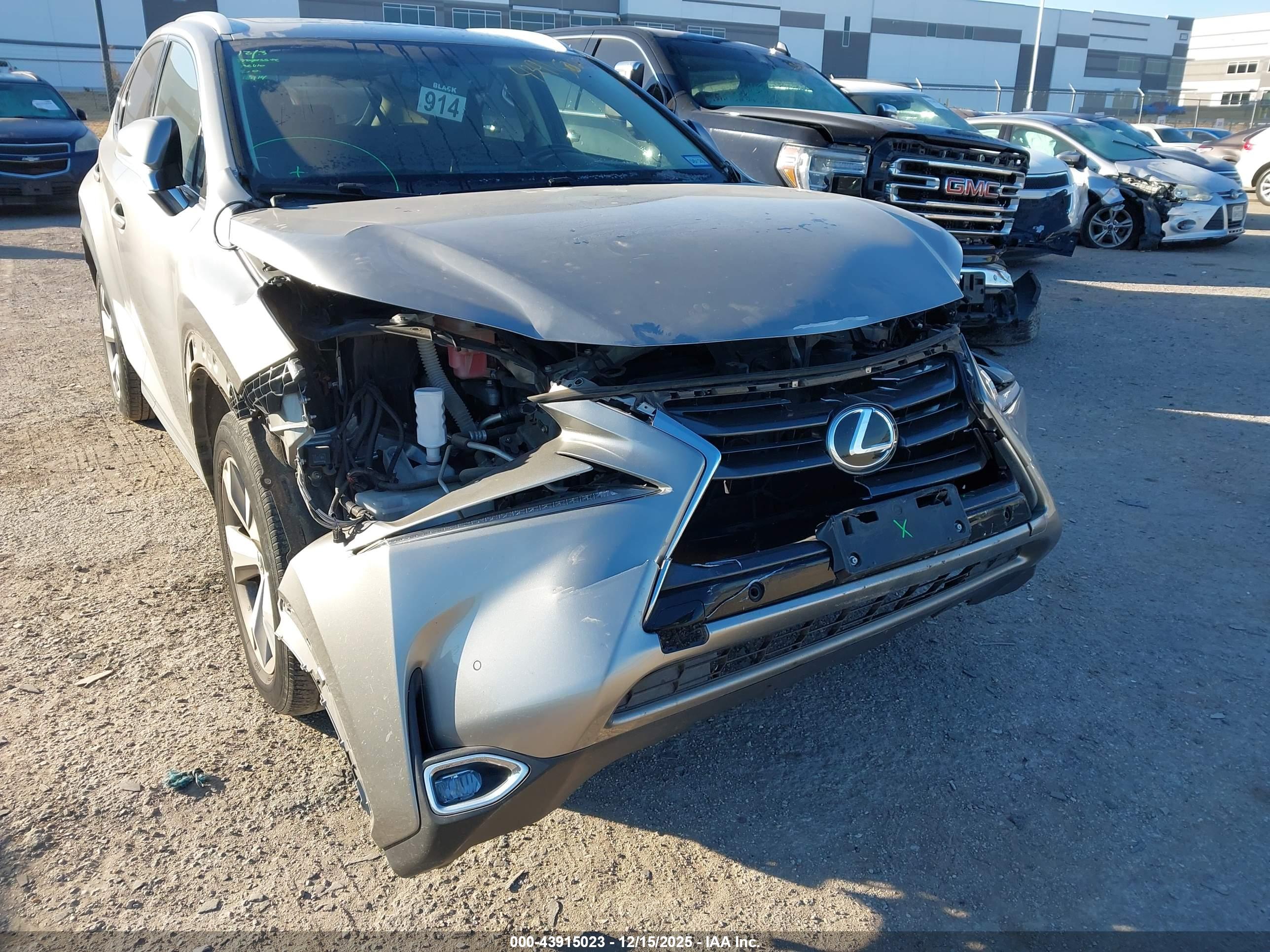 LEXUS NX image 6