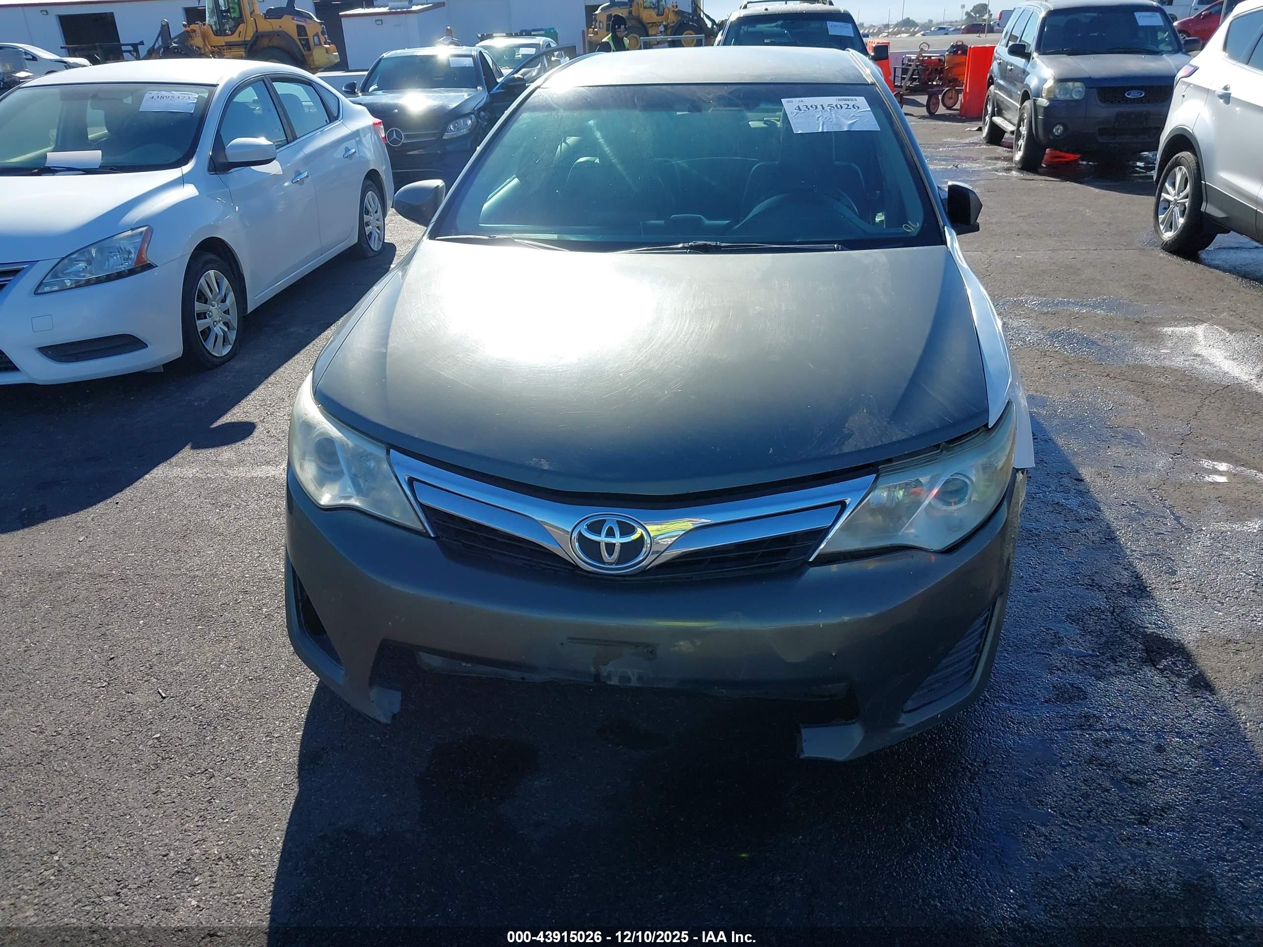 TOYOTA CAMRY image 6