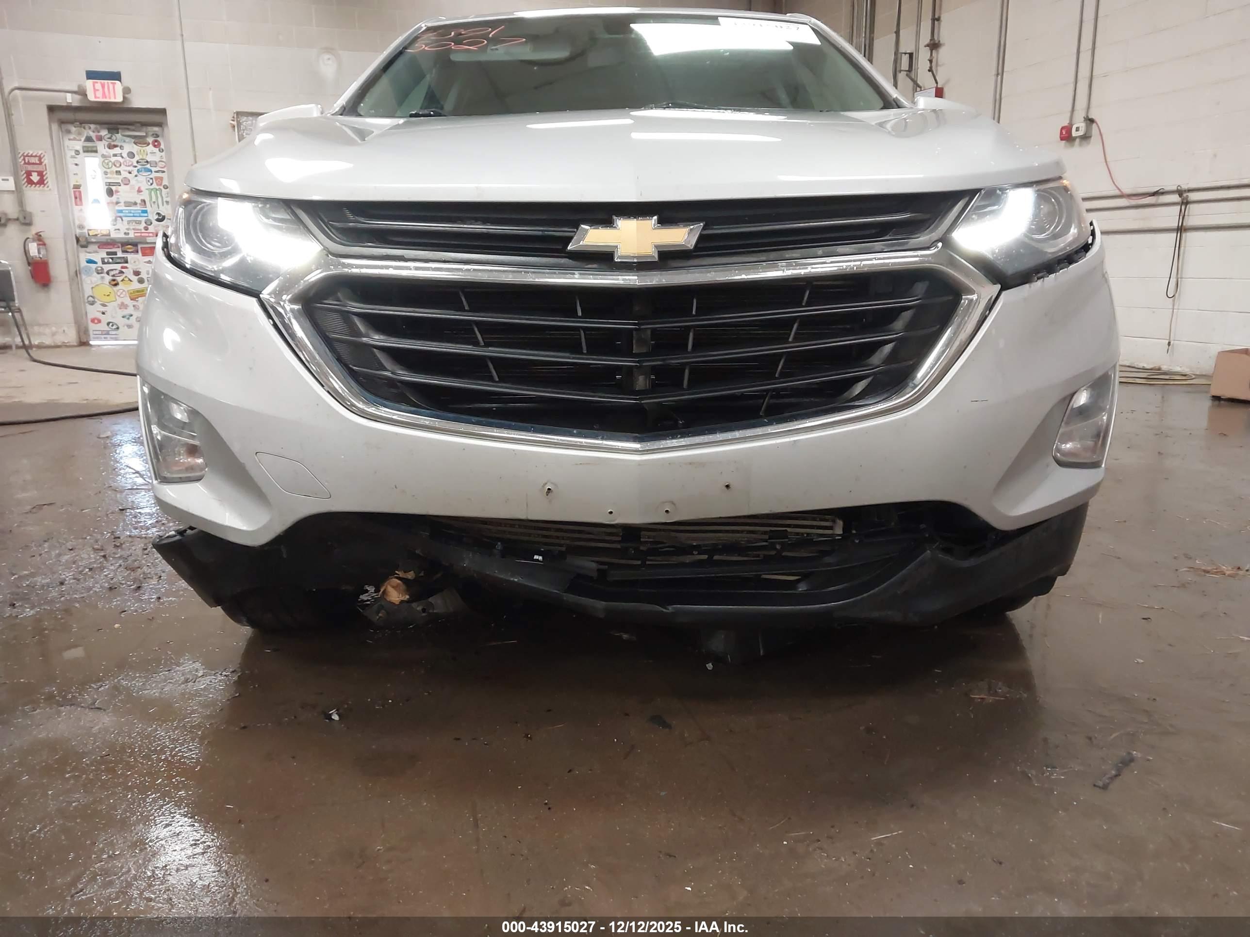 CHEVROLET EQUINOX image 6