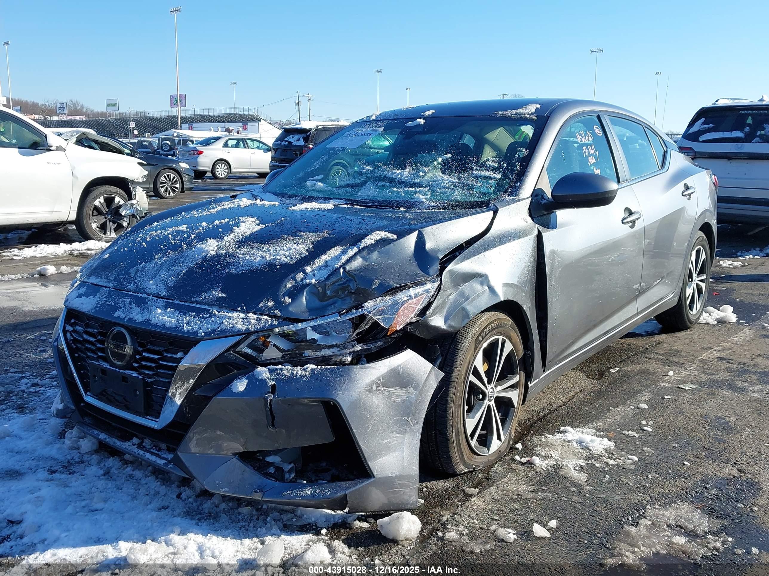 NISSAN SENTRA image 2