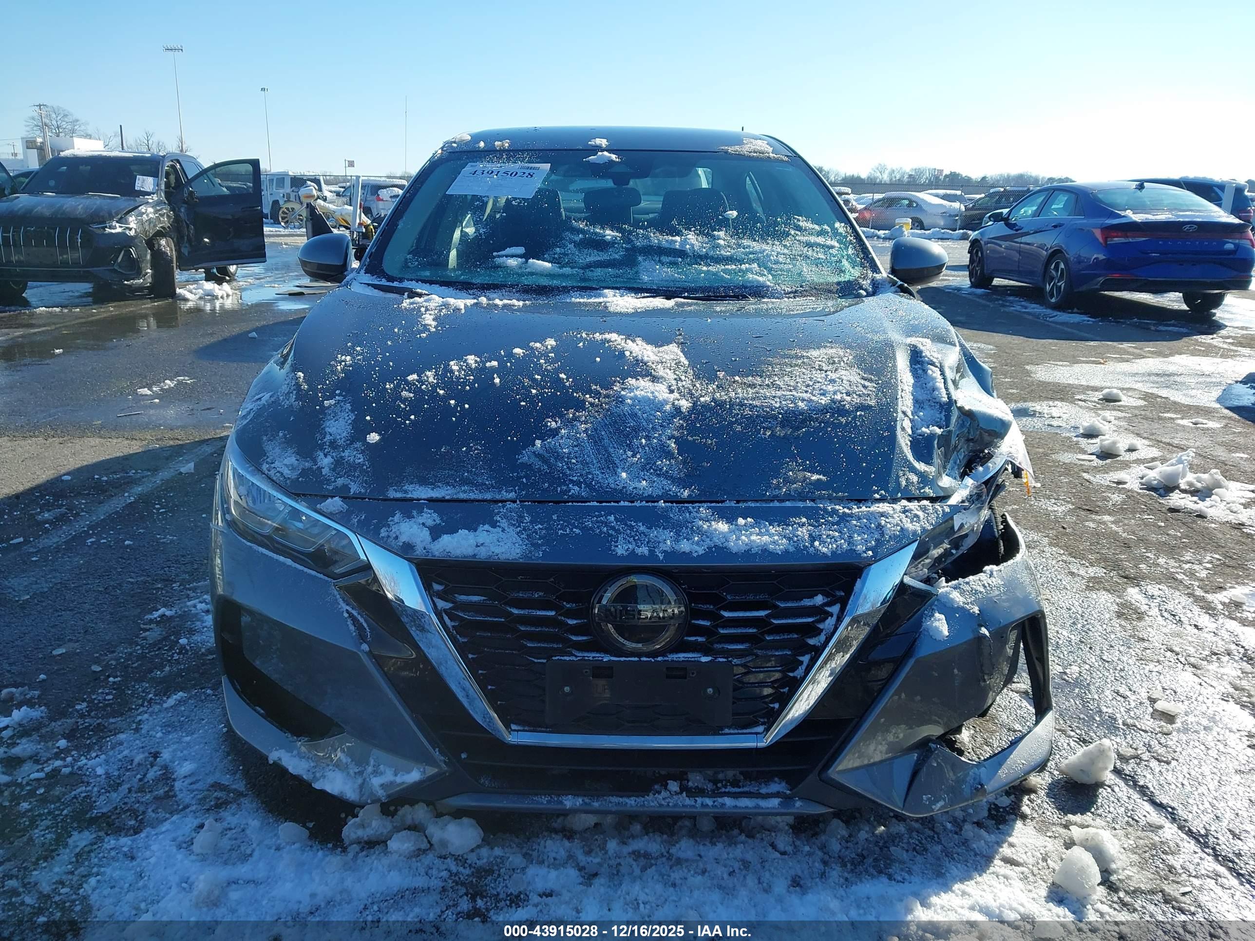 NISSAN SENTRA image 6
