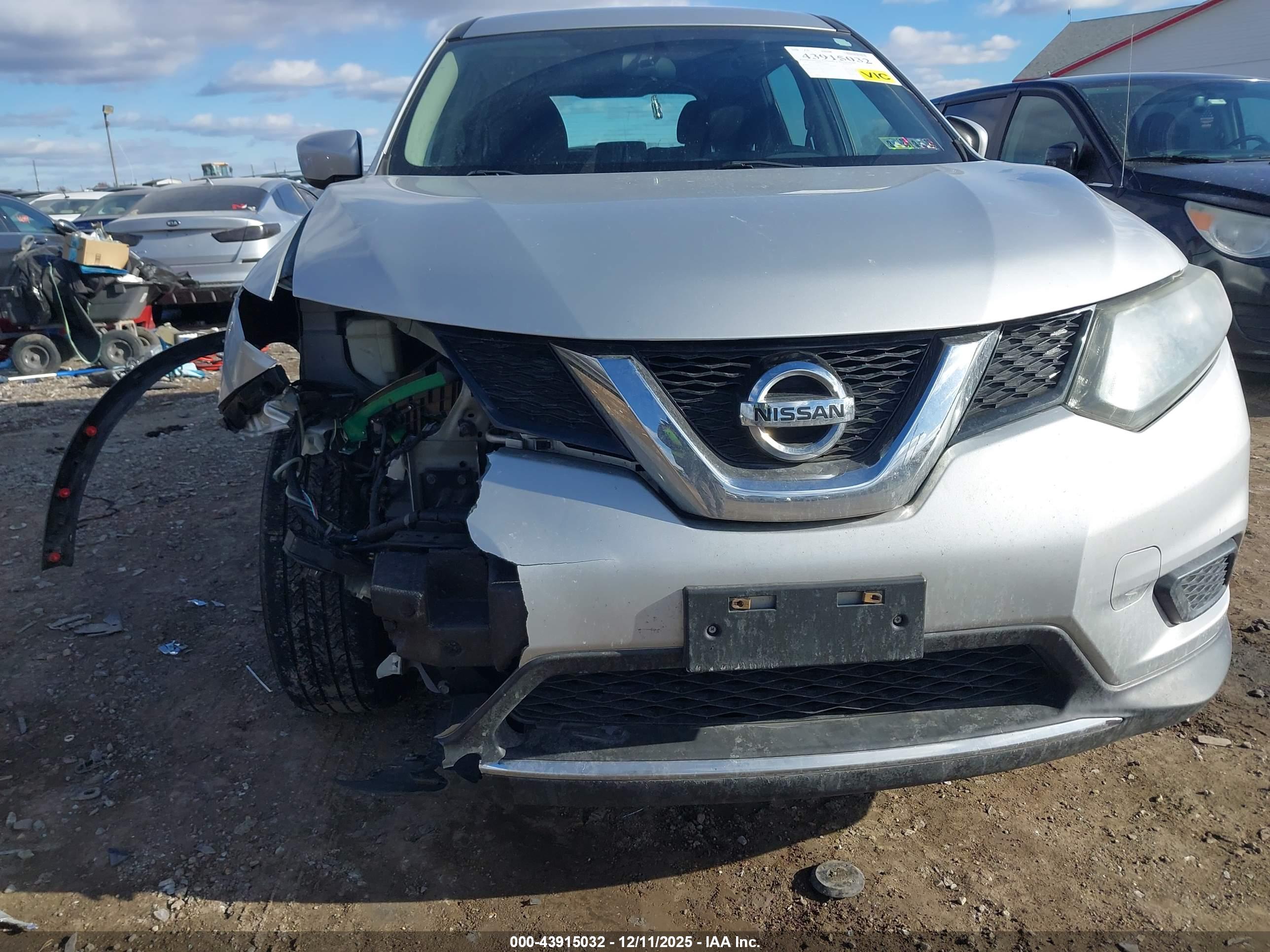 NISSAN ROGUE image 6