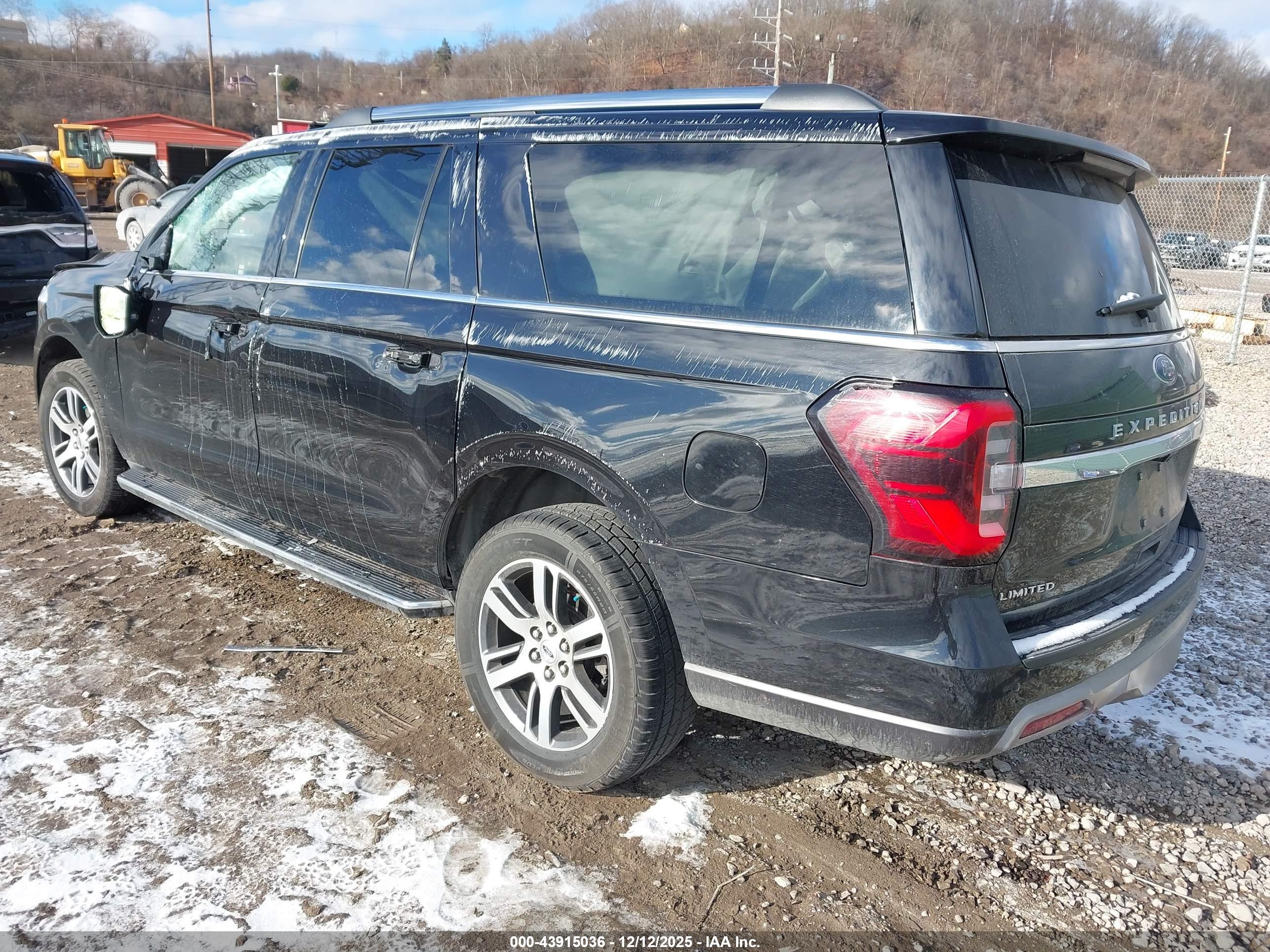 FORD EXPEDITION image 3