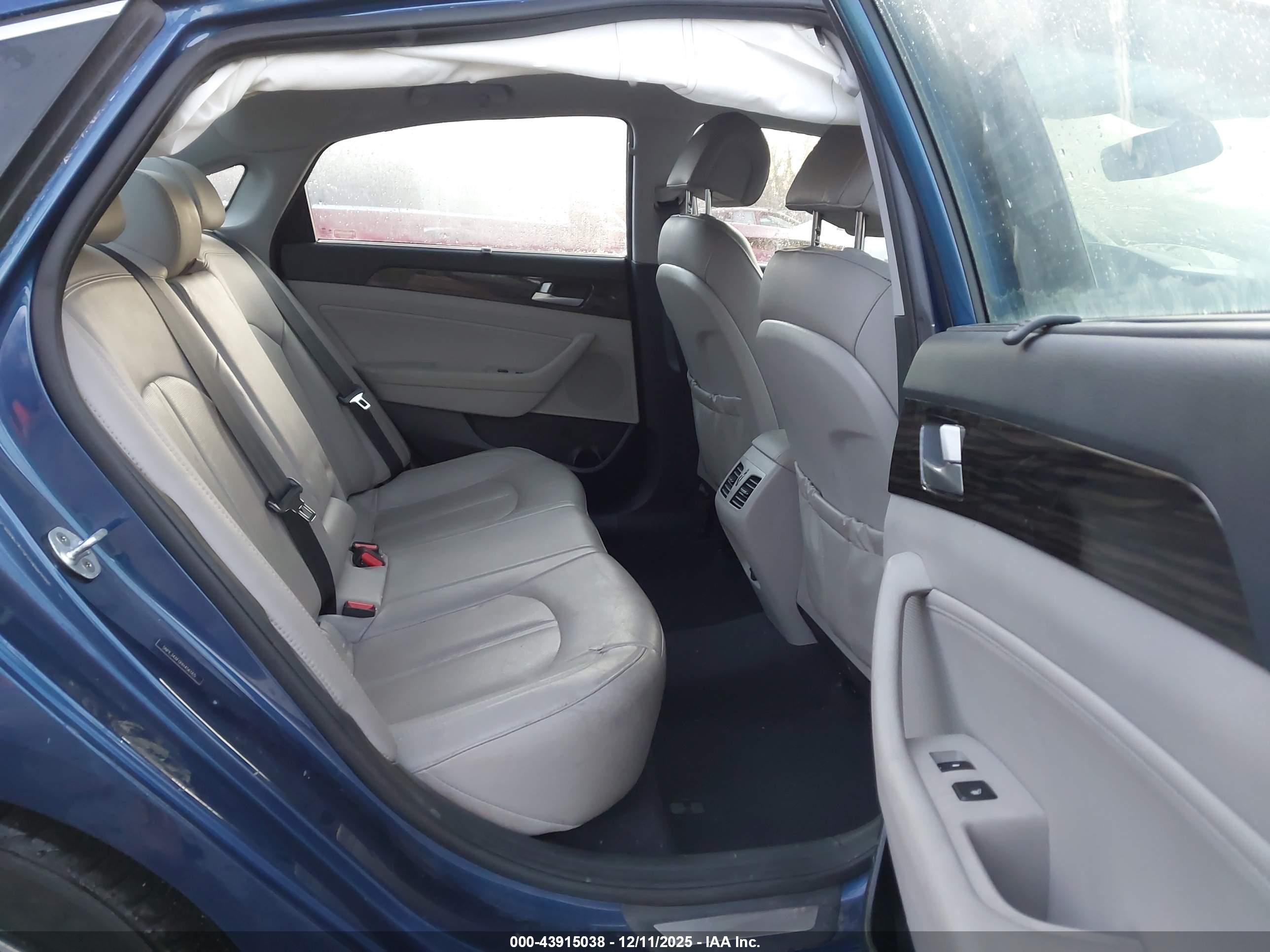 HYUNDAI SONATA image 8