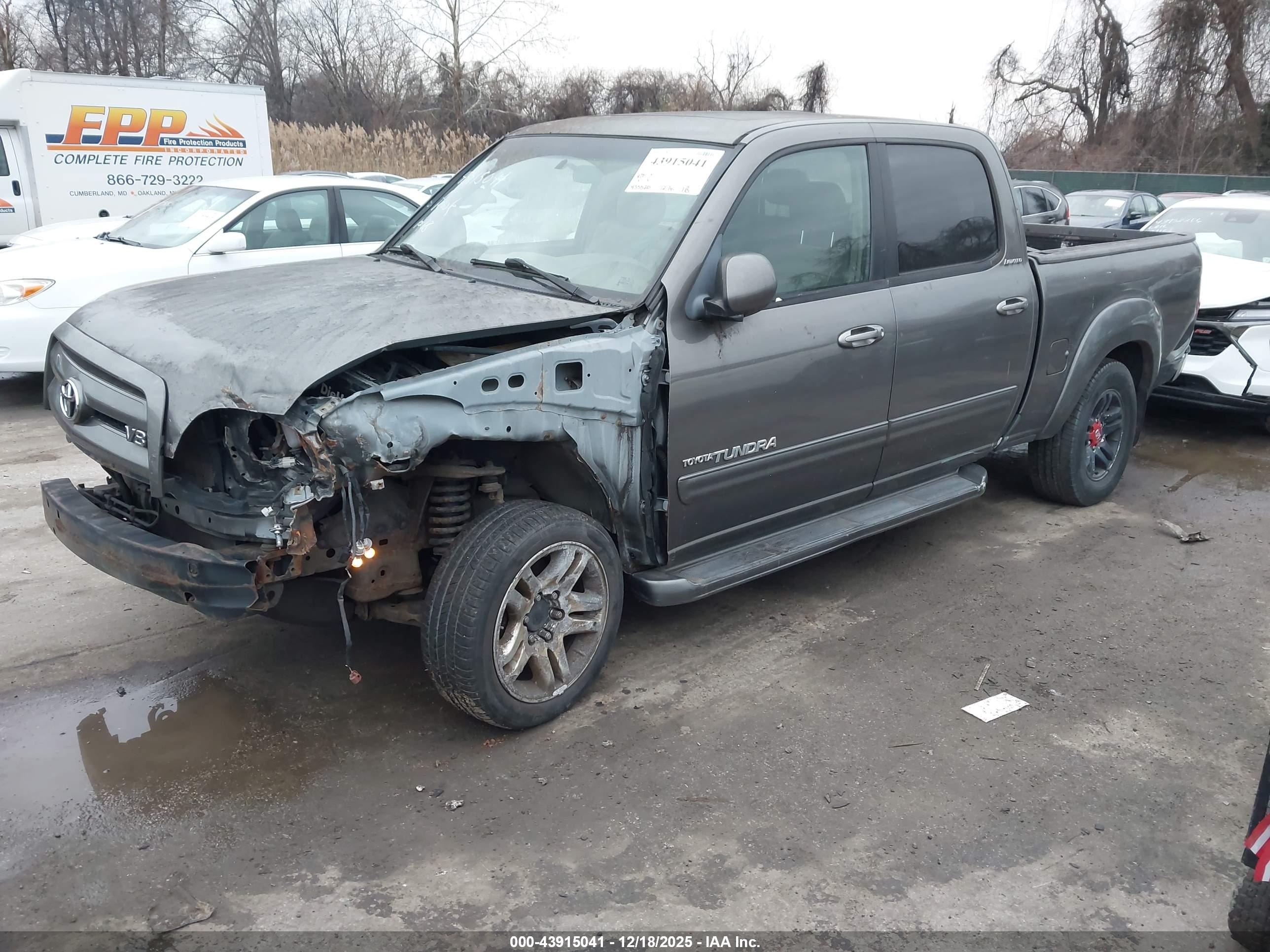 TOYOTA TUNDRA image 2